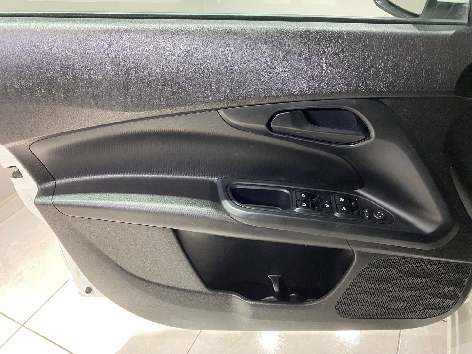 2023 Dizel Manuel Fiat Egea Beyaz Gürel Tasarım Aksesuar Otomotiv San. Tic. Ltd. Şti.