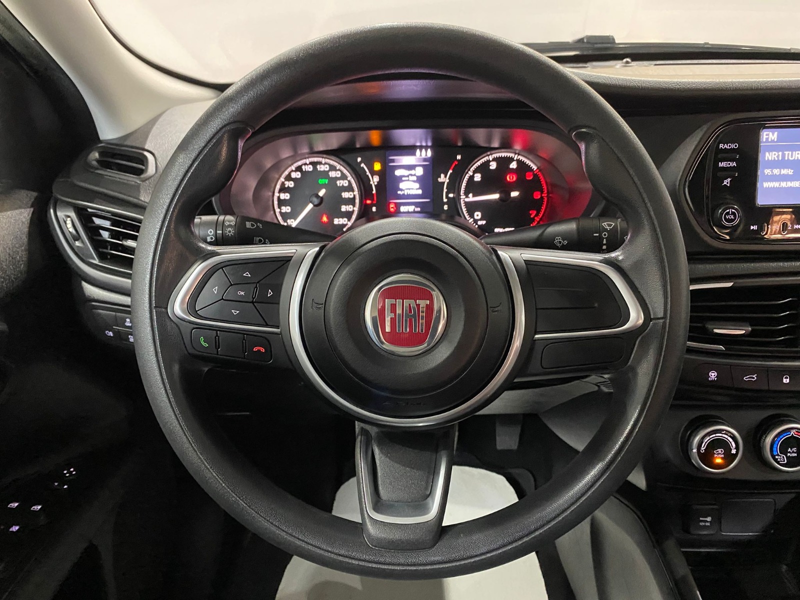 2023 Dizel Manuel Fiat Egea Beyaz Gürel Tasarım Aksesuar Otomotiv San. Tic. Ltd. Şti.