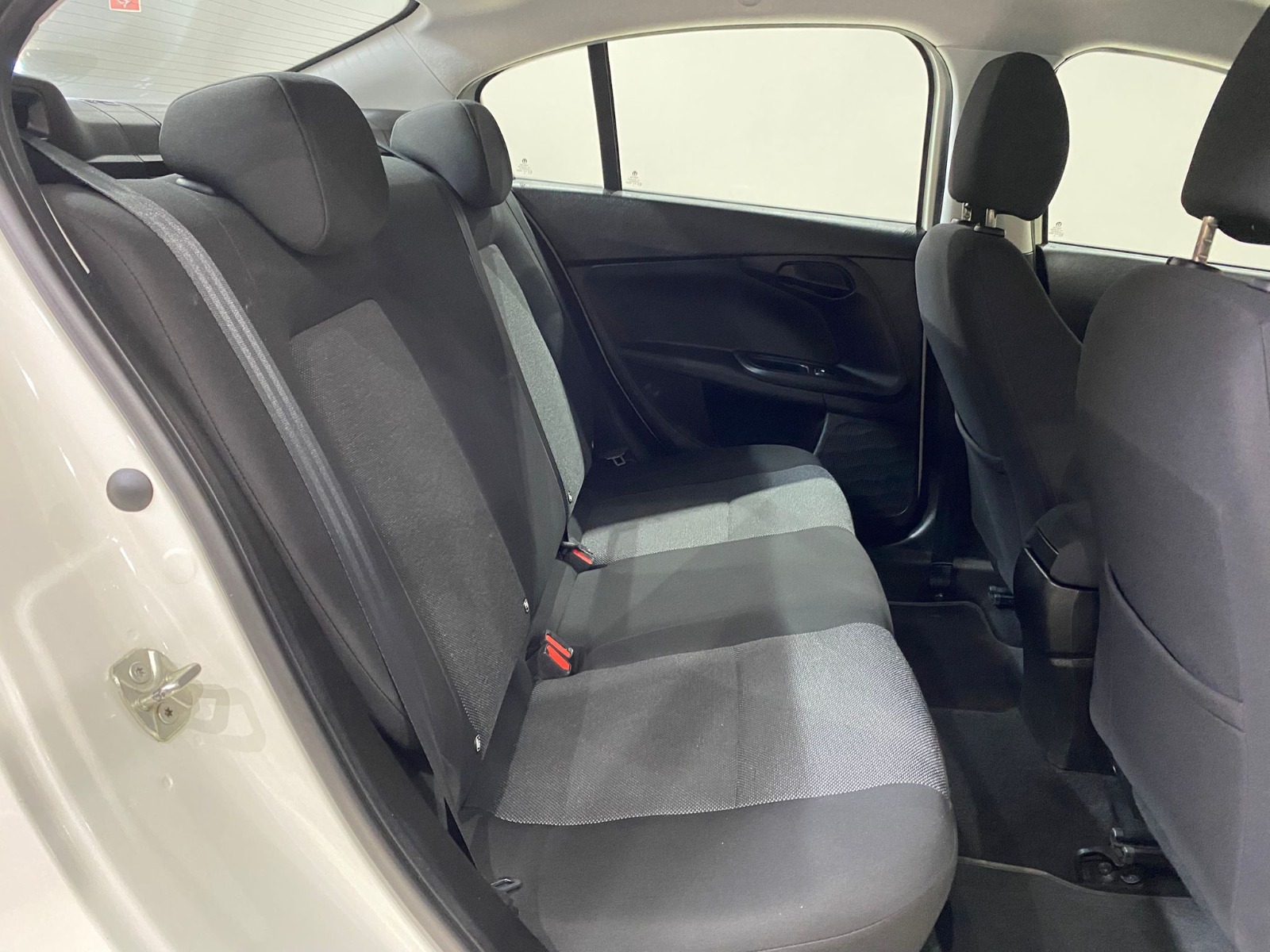 2023 Dizel Manuel Fiat Egea Beyaz Gürel Tasarım Aksesuar Otomotiv San. Tic. Ltd. Şti.