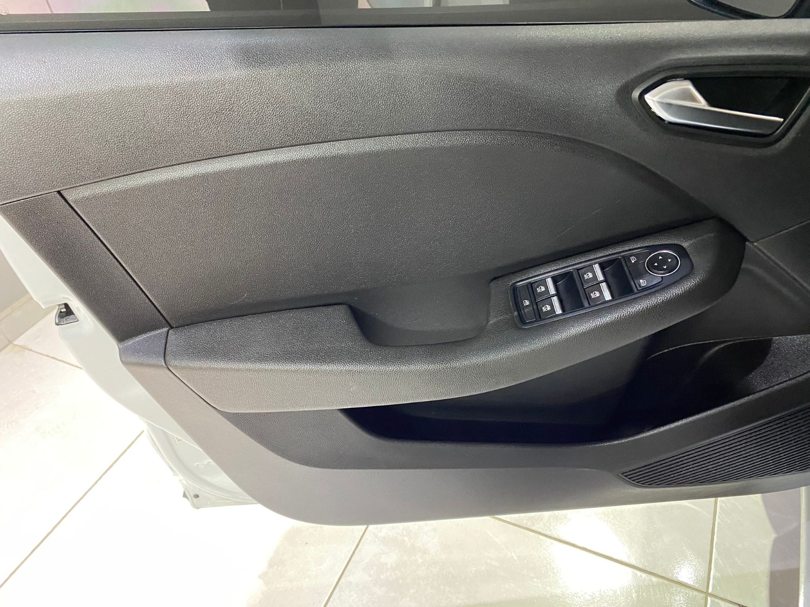 2020 Benzin Otomatik Renault Clio Beyaz Gürel Tasarım Aksesuar Otomotiv San. Tic. Ltd. Şti.