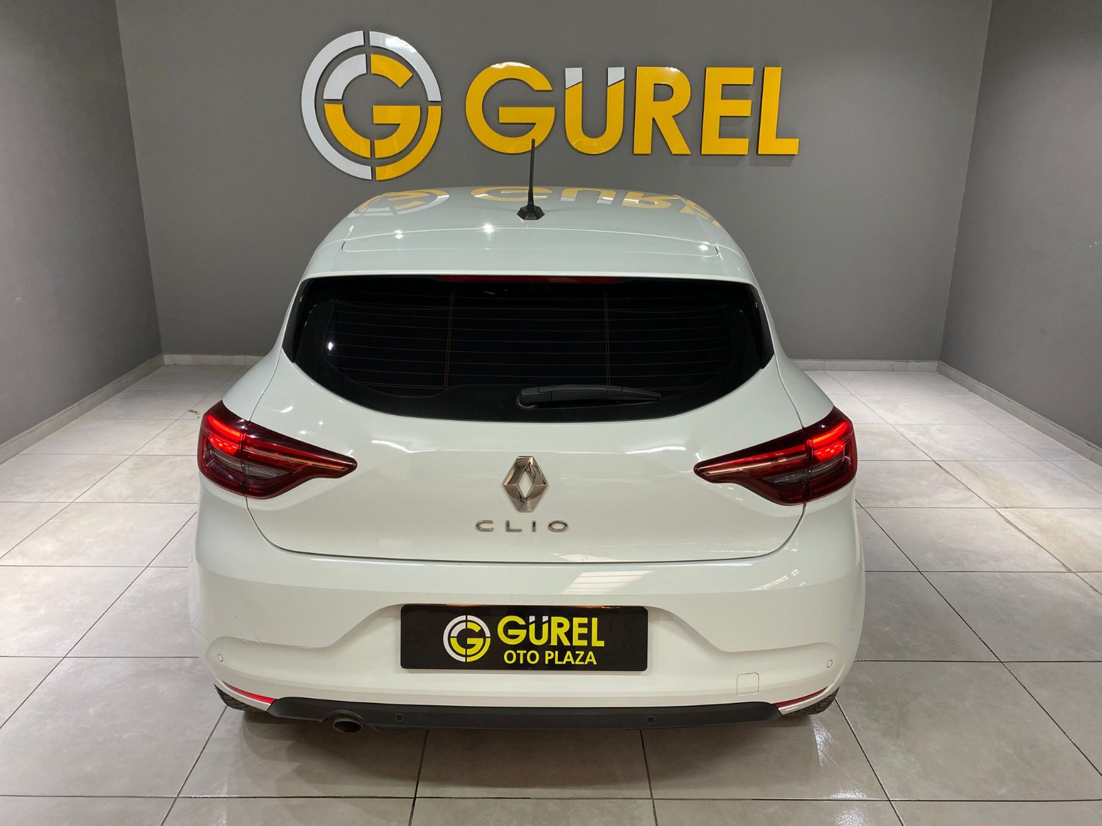 2020 Benzin Otomatik Renault Clio Beyaz Gürel Tasarım Aksesuar Otomotiv San. Tic. Ltd. Şti.