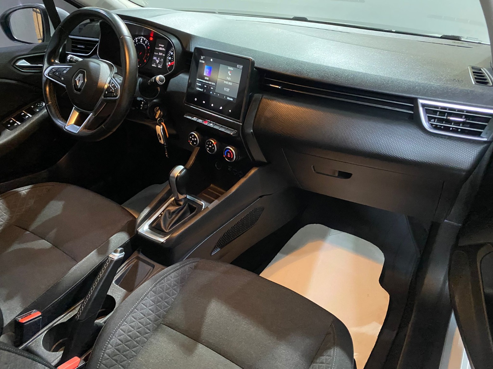 2020 Benzin Otomatik Renault Clio Beyaz Gürel Tasarım Aksesuar Otomotiv San. Tic. Ltd. Şti.