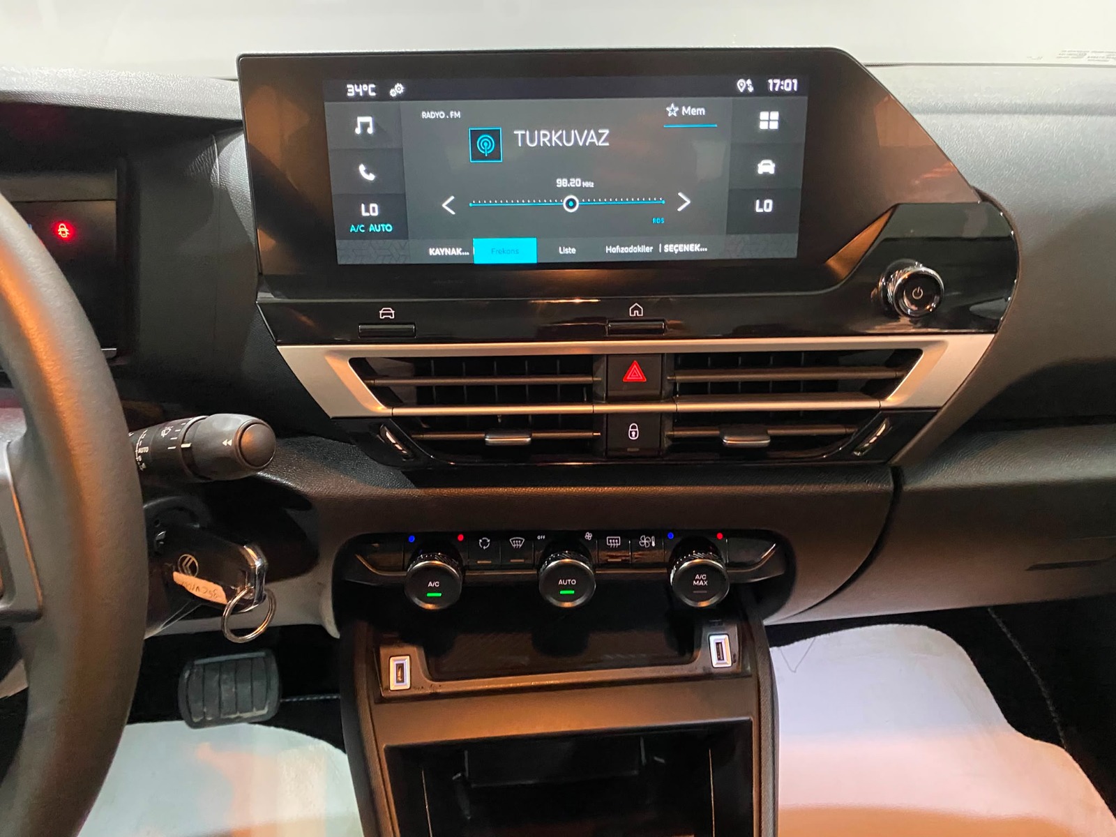 2025 Benzin Otomatik Citroen C4 X Gri Gürel Tasarım Aksesuar Otomotiv San. Tic. Ltd. Şti.