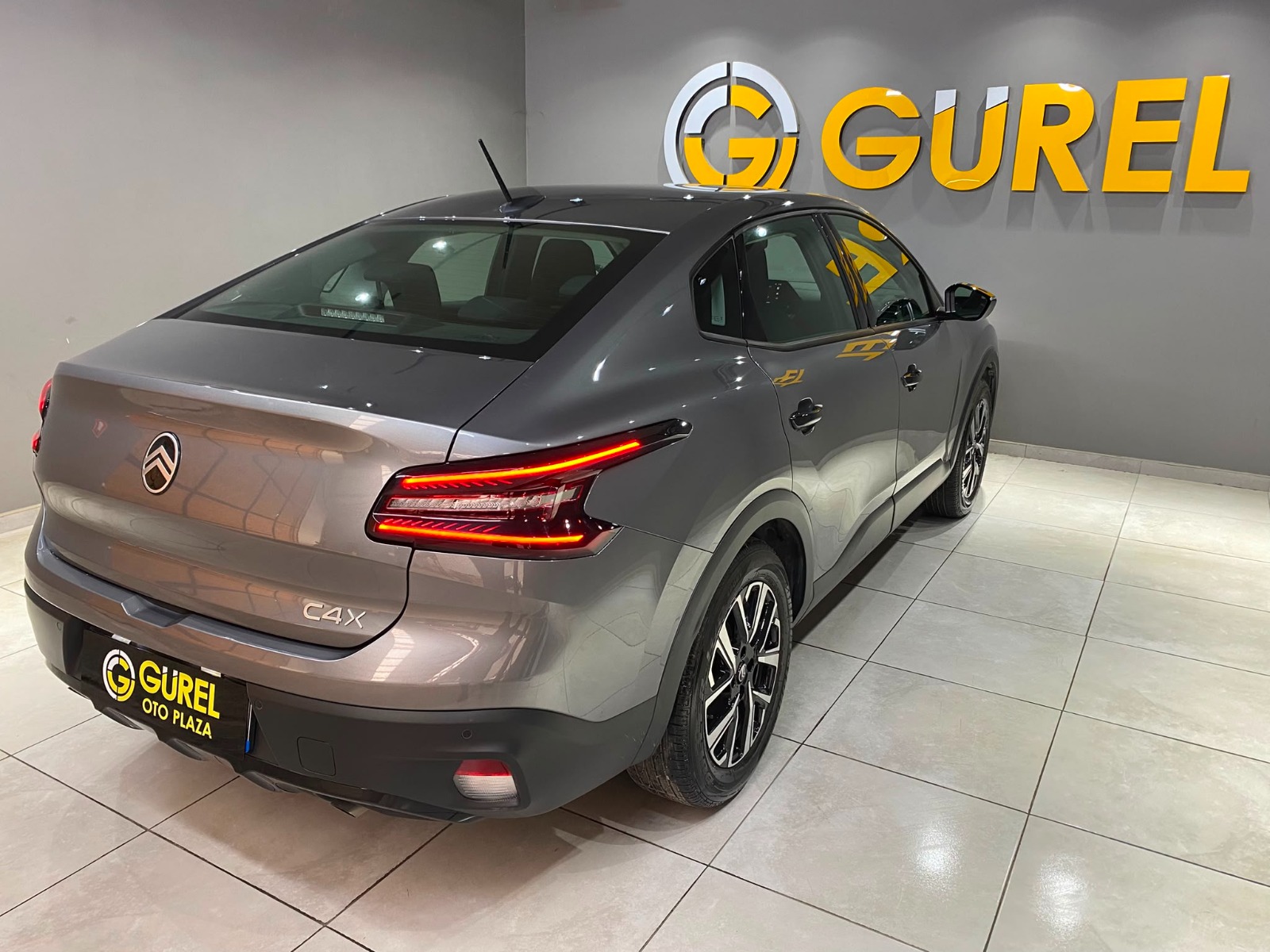 2025 Benzin Otomatik Citroen C4 X Gri Gürel Tasarım Aksesuar Otomotiv San. Tic. Ltd. Şti.