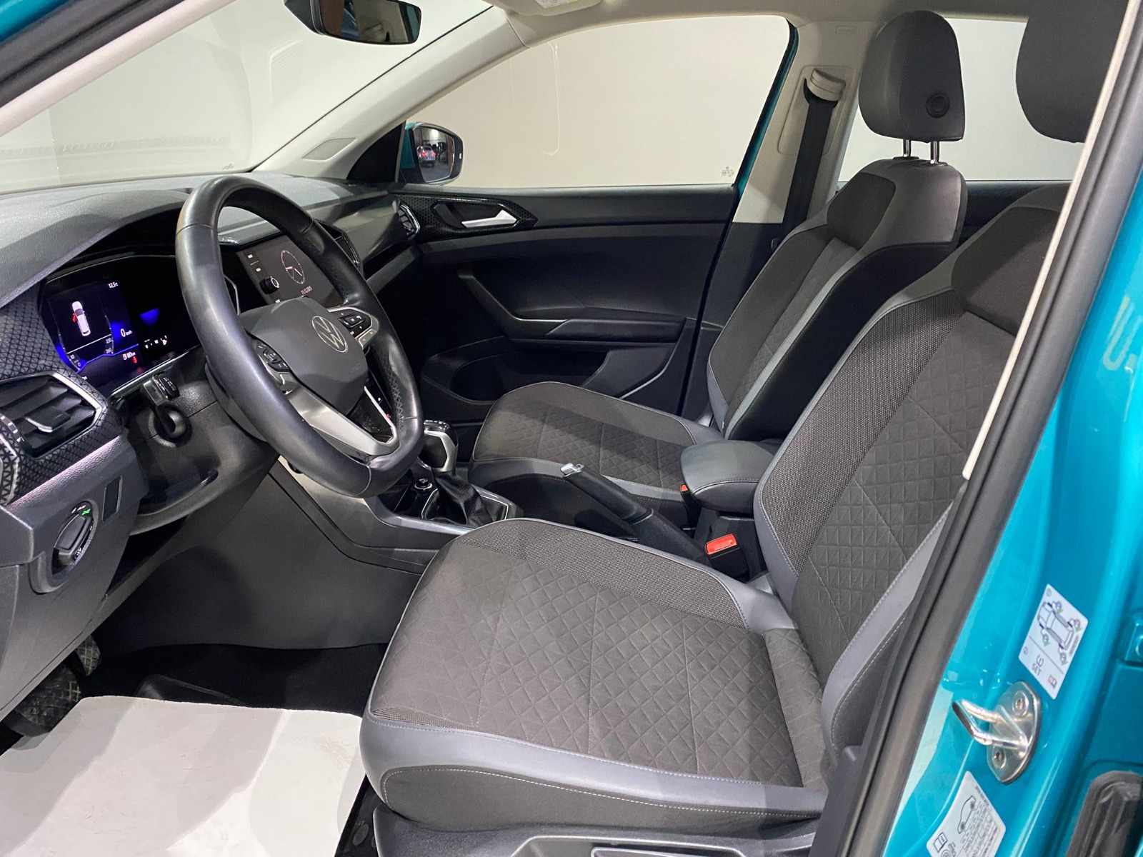 2023 Benzin Otomatik Volkswagen T-Cross Mavi Gürel Tasarım Aksesuar Otomotiv San. Tic. Ltd. Şti.