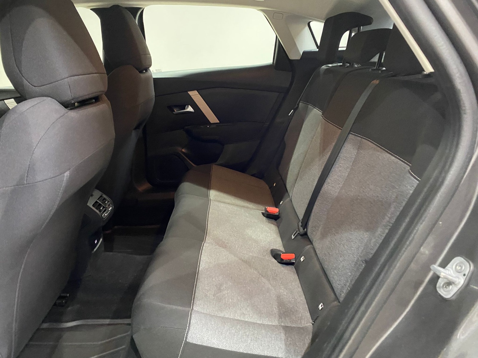 2022 Benzin Otomatik Citroen C4 Gri Gürel Tasarım Aksesuar Otomotiv San. Tic. Ltd. Şti.