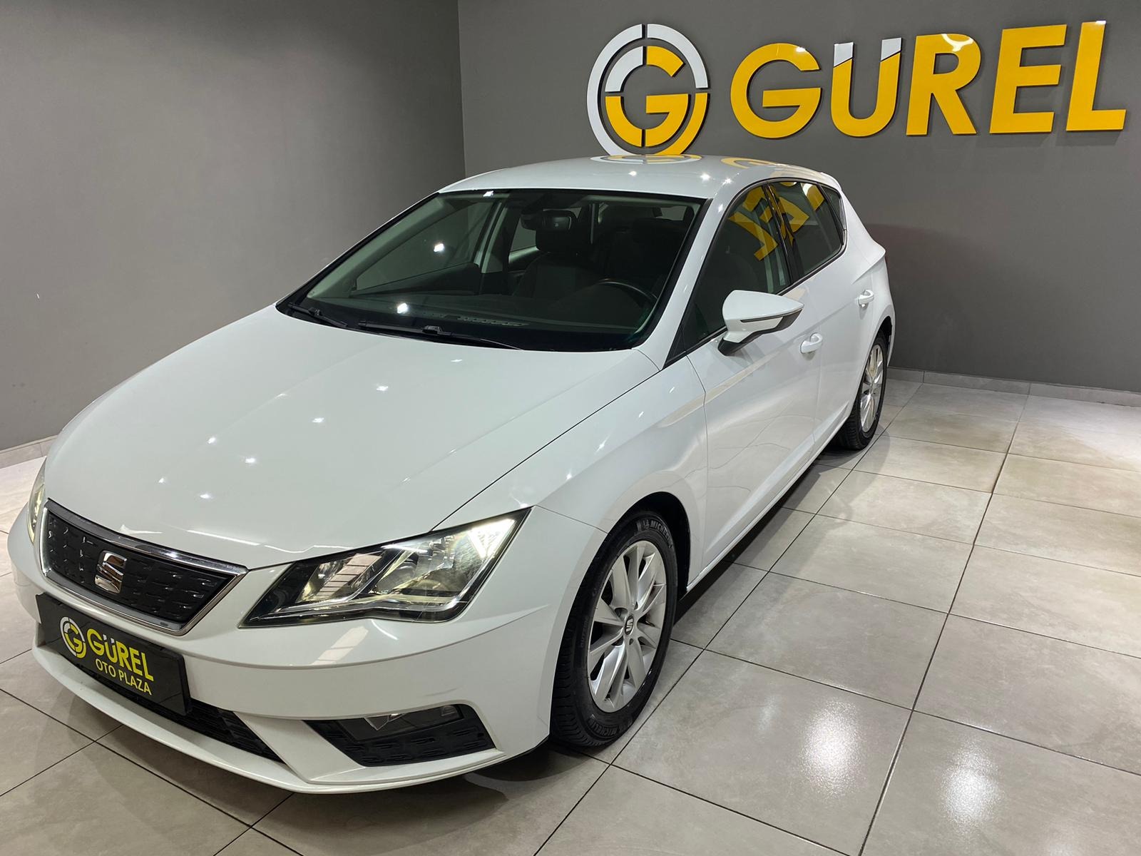 2017 Benzin Otomatik Seat Leon Beyaz Gürel Tasarım Aksesuar Otomotiv San. Tic. Ltd. Şti.