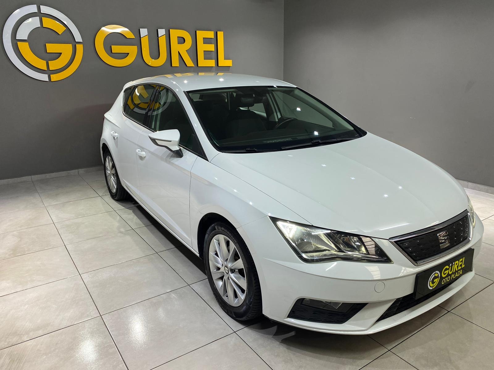 2017 Benzin Otomatik Seat Leon Beyaz Gürel Tasarım Aksesuar Otomotiv San. Tic. Ltd. Şti.