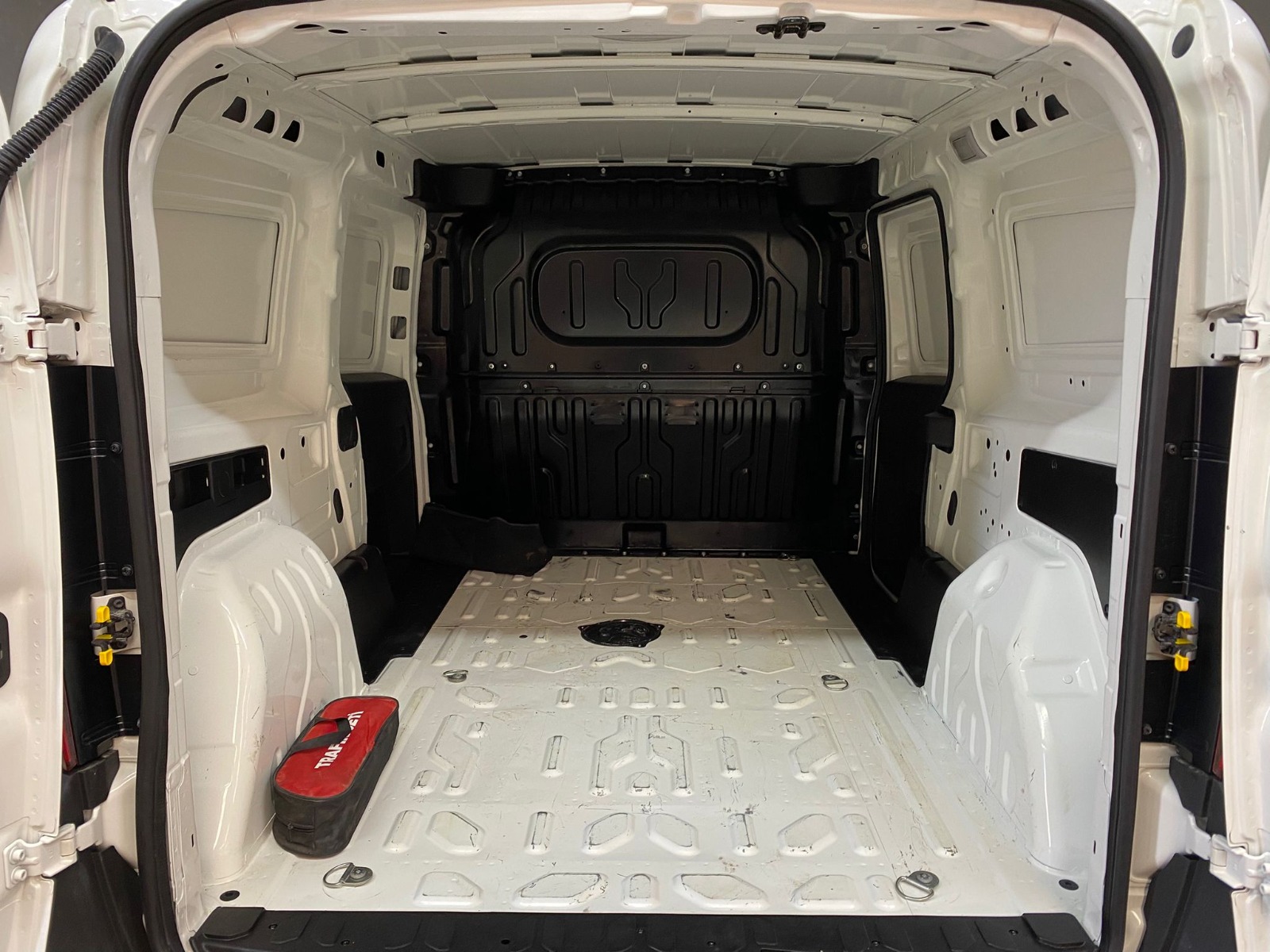 2023 Dizel Manuel Fiat Doblo Beyaz Gürel Tasarım Aksesuar Otomotiv San. Tic. Ltd. Şti.