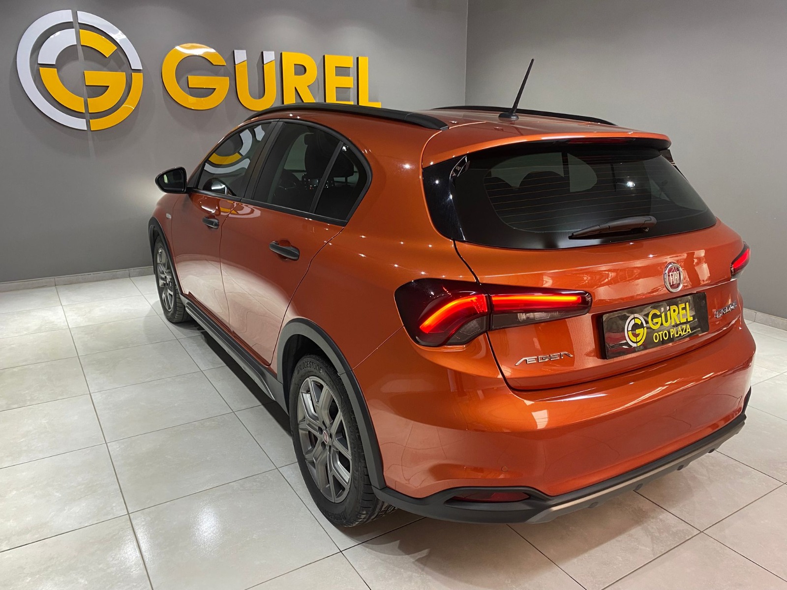 2022 Benzin Manuel Fiat Egea Turuncu Gürel Tasarım Aksesuar Otomotiv San. Tic. Ltd. Şti.