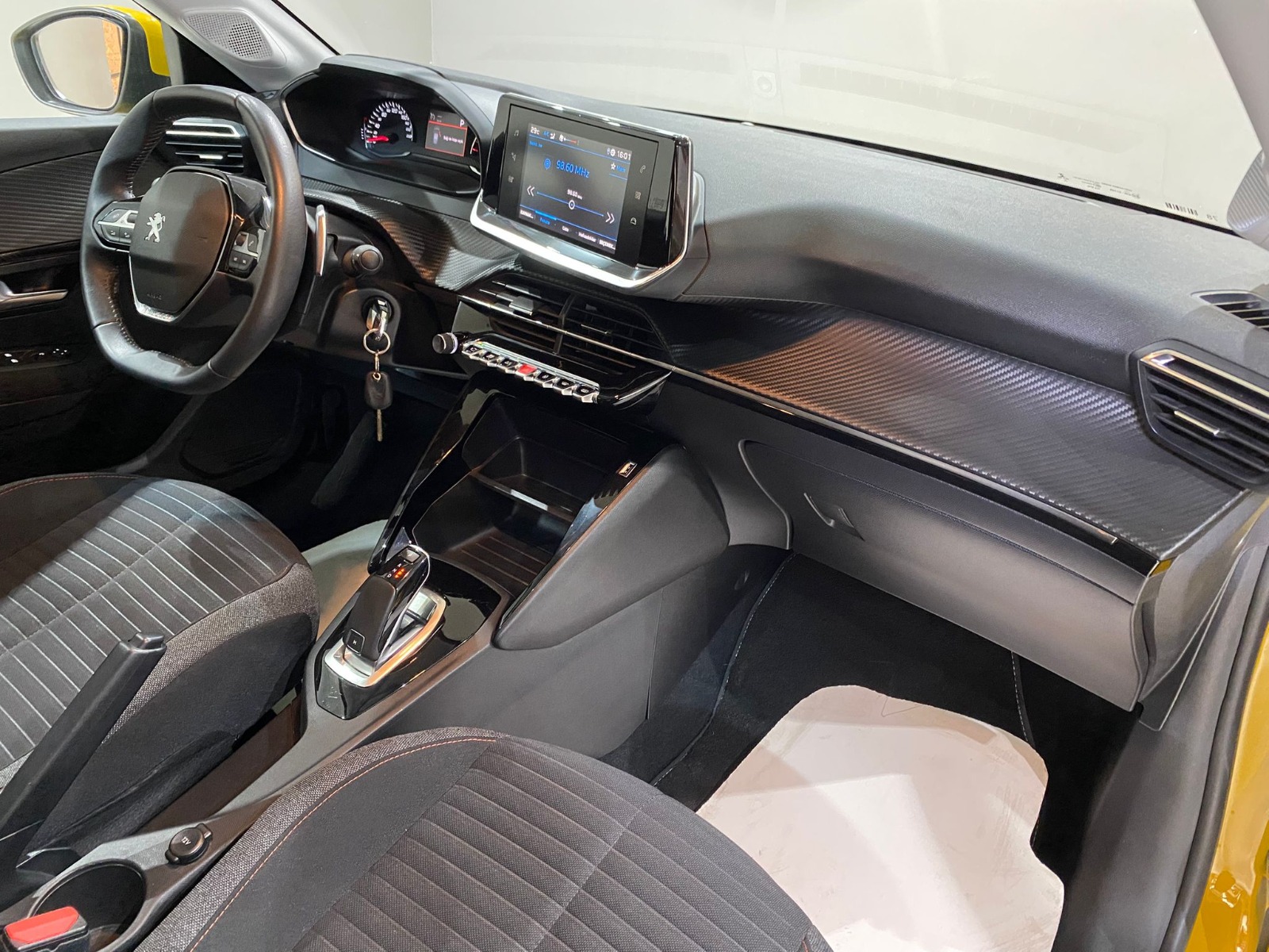 2021 Benzin Otomatik Peugeot 208 Sarı Gürel Tasarım Aksesuar Otomotiv San. Tic. Ltd. Şti.