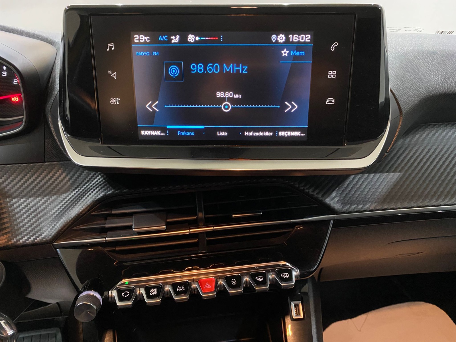 2021 Benzin Otomatik Peugeot 208 Sarı Gürel Tasarım Aksesuar Otomotiv San. Tic. Ltd. Şti.