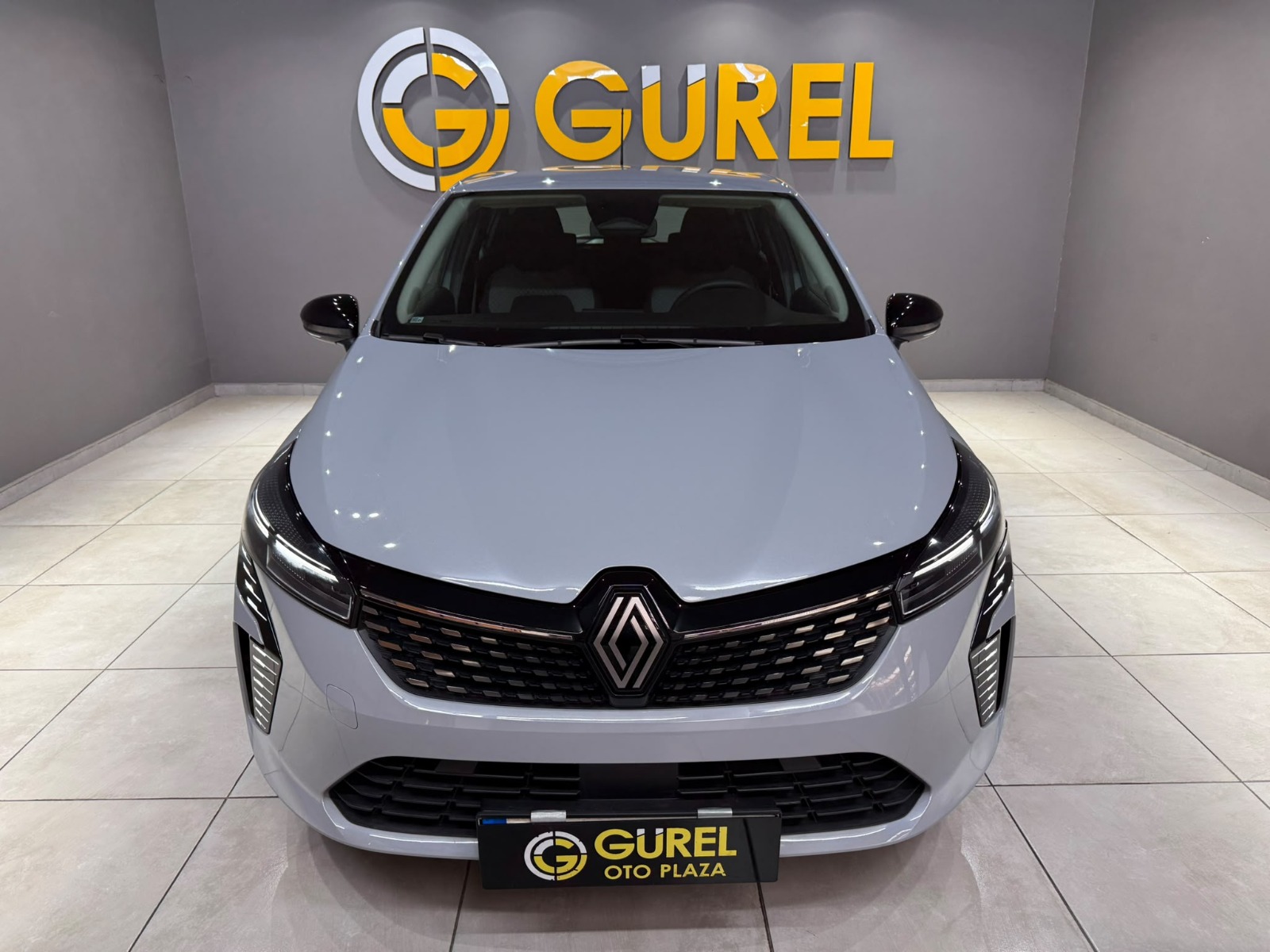 2026 Benzin Otomatik Renault Clio Gri Gürel Tasarım Aksesuar Otomotiv San. Tic. Ltd. Şti.