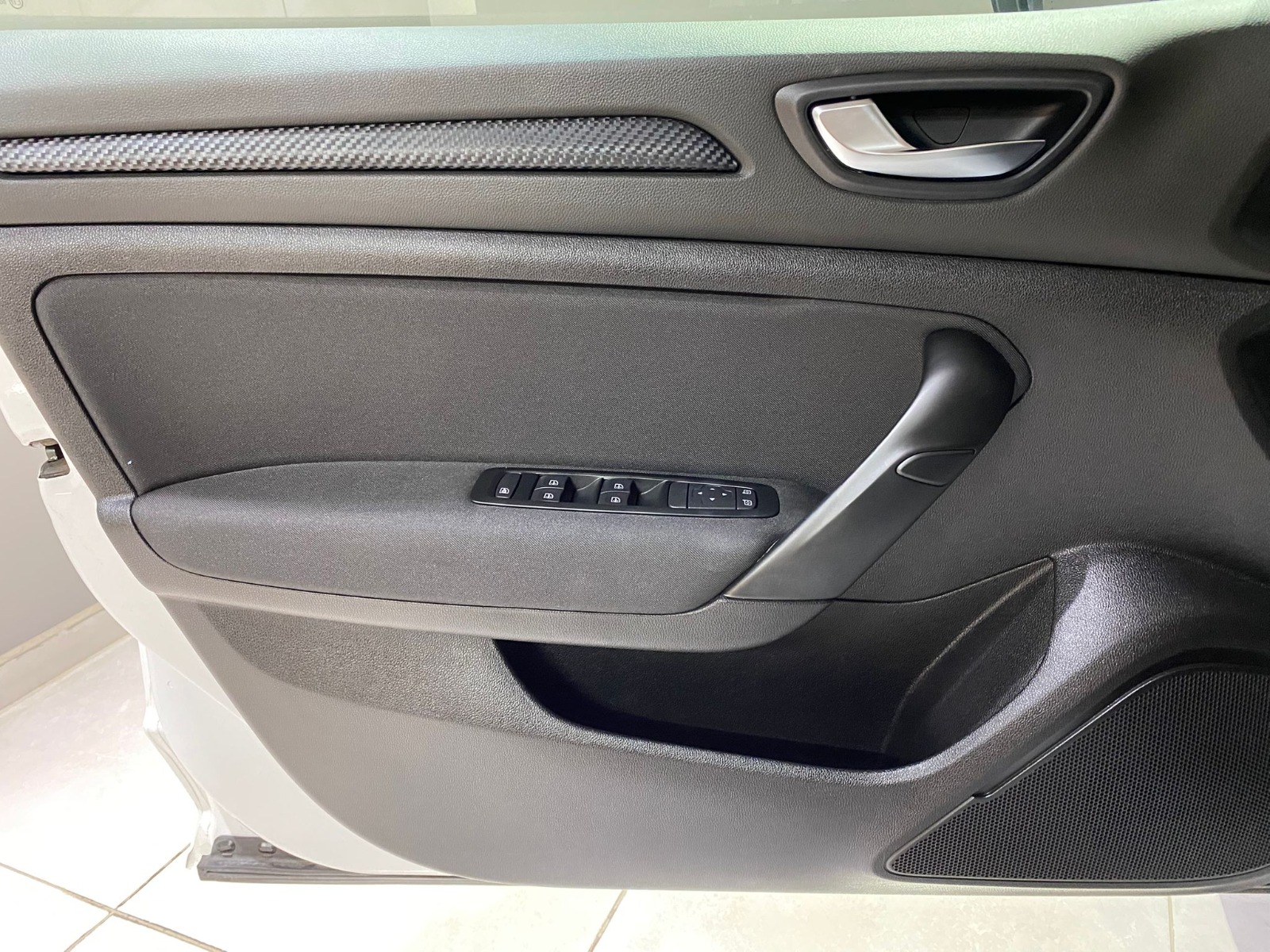 2021 Benzin Otomatik Renault Megane Beyaz Gürel Tasarım Aksesuar Otomotiv San. Tic. Ltd. Şti.