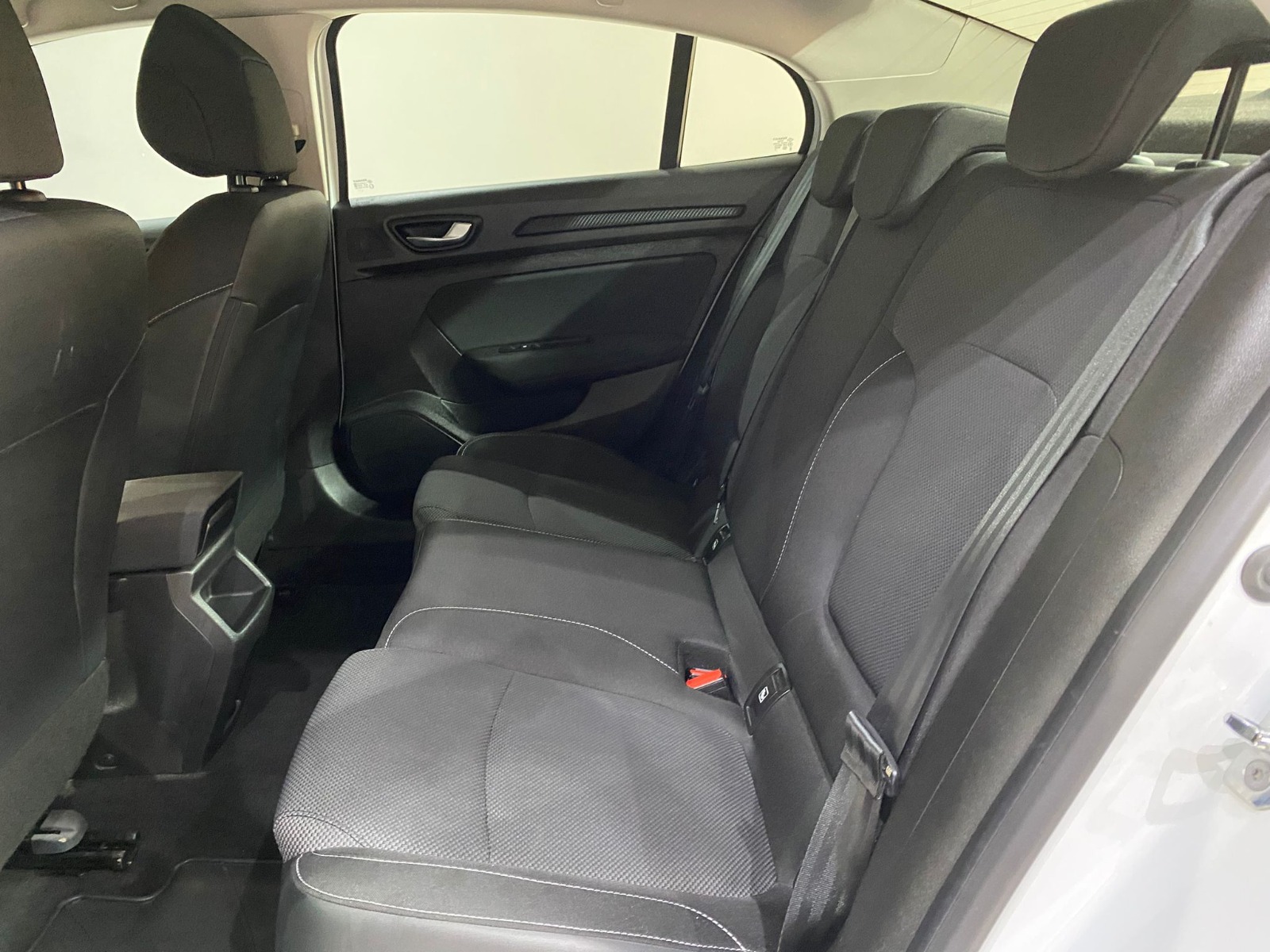 2021 Benzin Otomatik Renault Megane Beyaz Gürel Tasarım Aksesuar Otomotiv San. Tic. Ltd. Şti.
