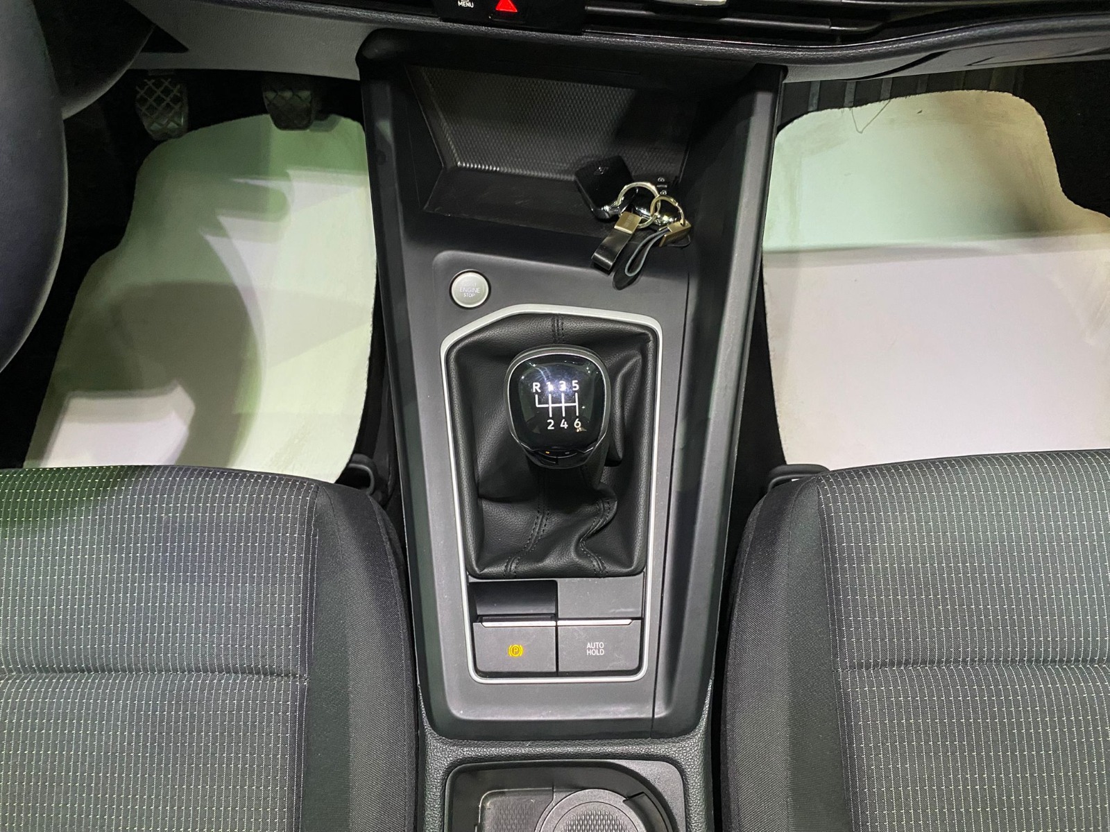 2024 Benzin Manuel Volkswagen Golf Mavi Gürel Tasarım Aksesuar Otomotiv San. Tic. Ltd. Şti.