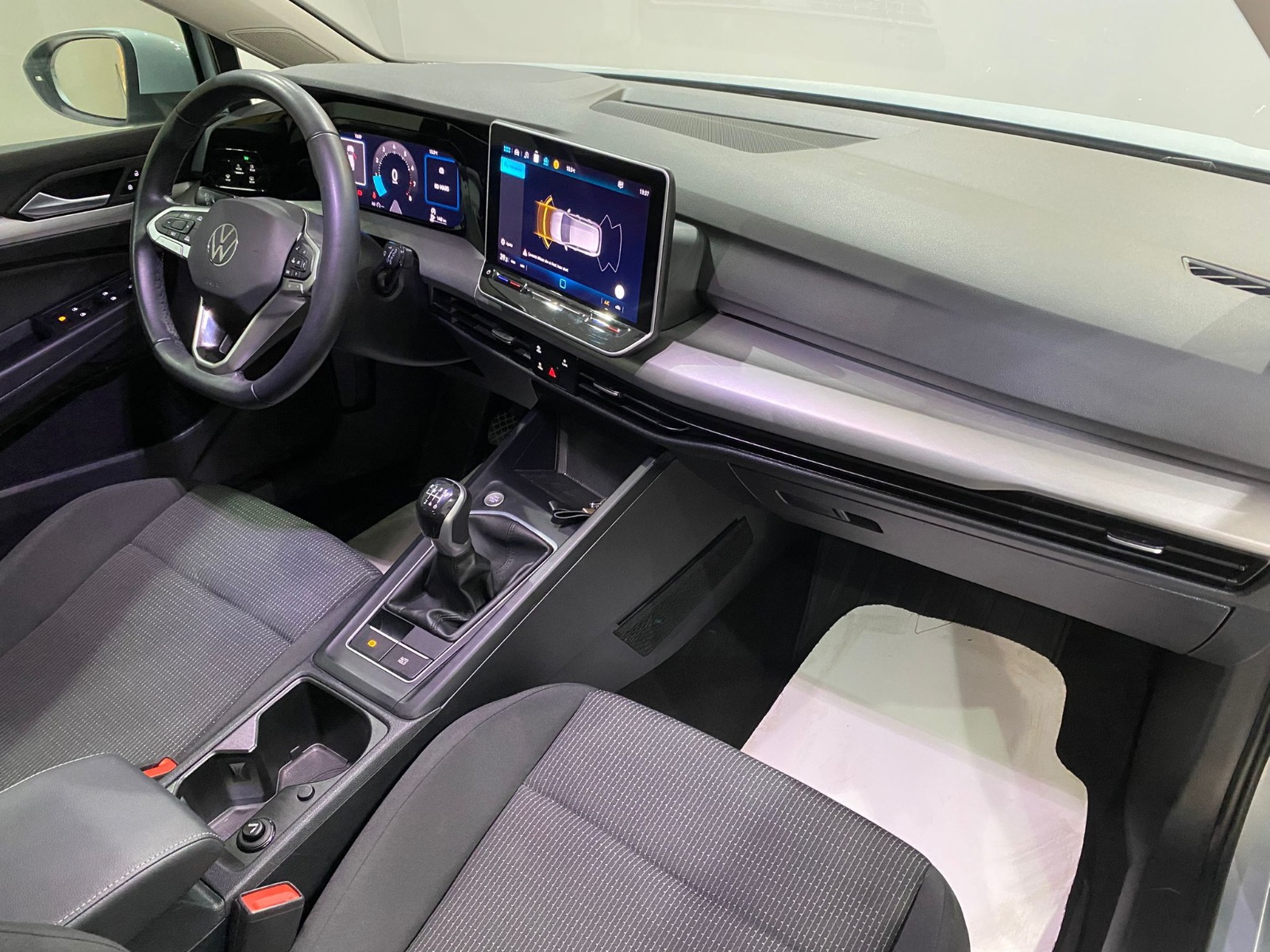 2024 Benzin Manuel Volkswagen Golf Mavi Gürel Tasarım Aksesuar Otomotiv San. Tic. Ltd. Şti.