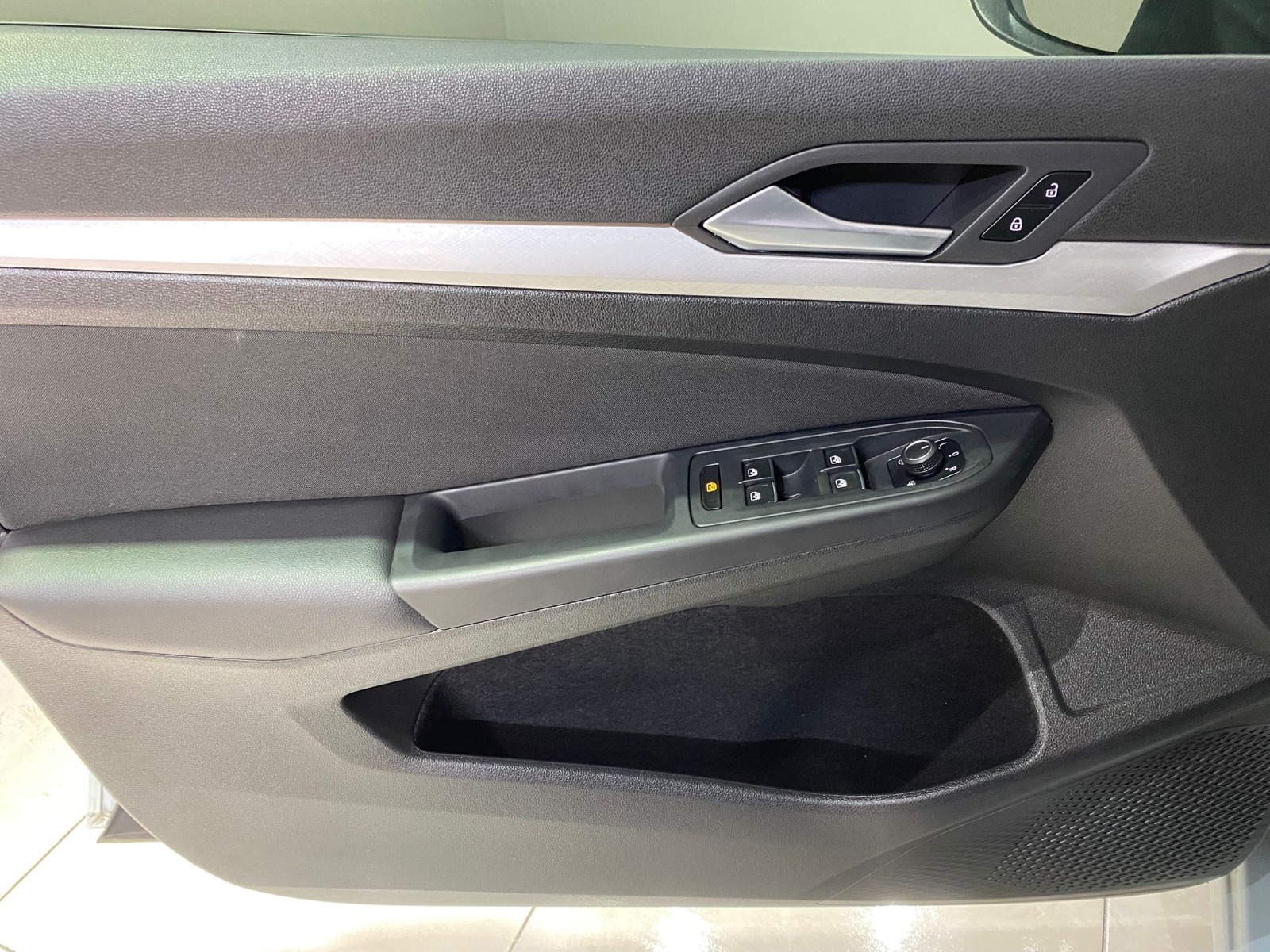 2024 Benzin Manuel Volkswagen Golf Mavi Gürel Tasarım Aksesuar Otomotiv San. Tic. Ltd. Şti.