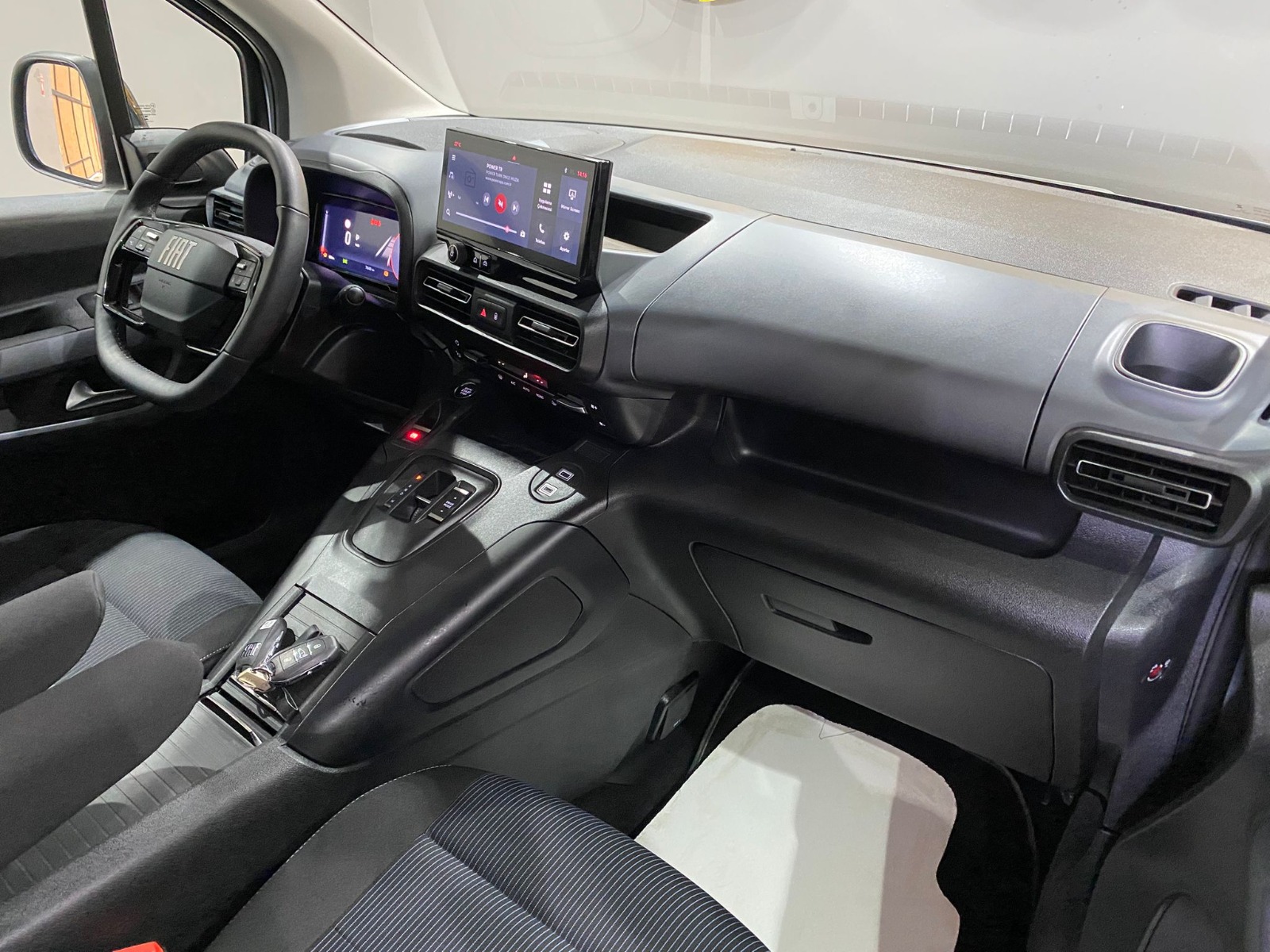2025 Dizel Otomatik Fiat Doblo Combi Gri Gürel Tasarım Aksesuar Otomotiv San. Tic. Ltd. Şti.