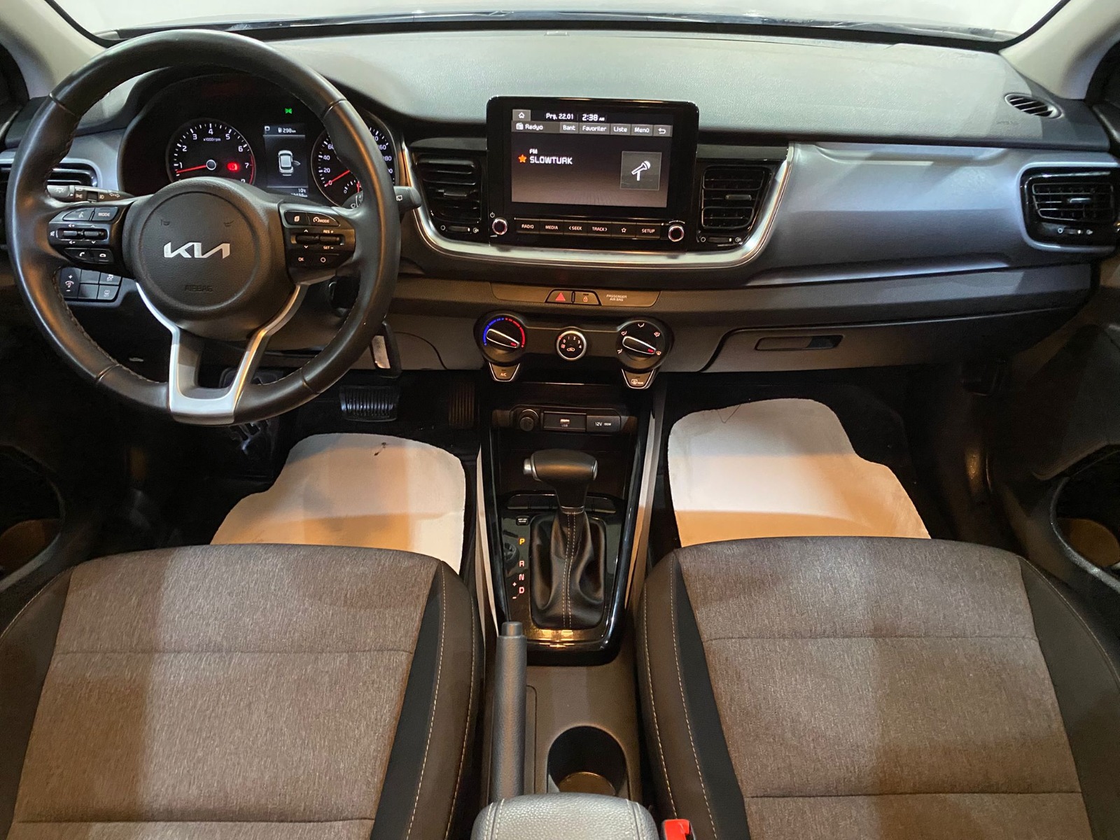 2022 Benzin Otomatik Kia Stonic Gri Gürel Tasarım Aksesuar Otomotiv San. Tic. Ltd. Şti.