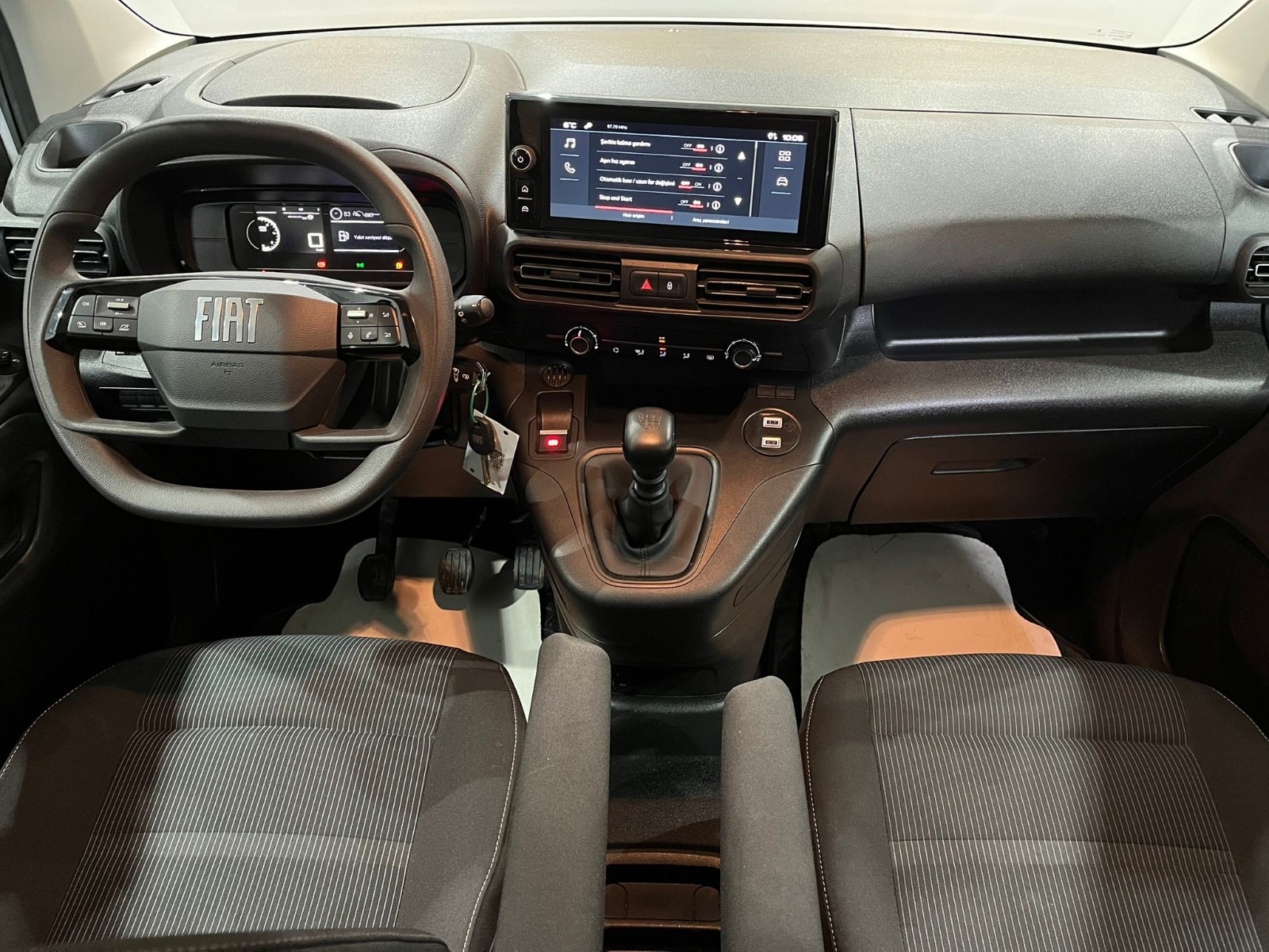 2025 Dizel Manuel Fiat Doblo Beyaz Gürel Tasarım Aksesuar Otomotiv San. Tic. Ltd. Şti.