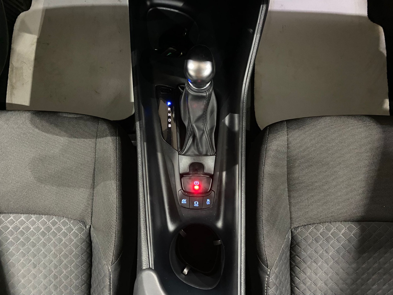 2023 Hybrid Otomatik Toyota C-HR Gri Gürel Tasarım Aksesuar Otomotiv San. Tic. Ltd. Şti.
