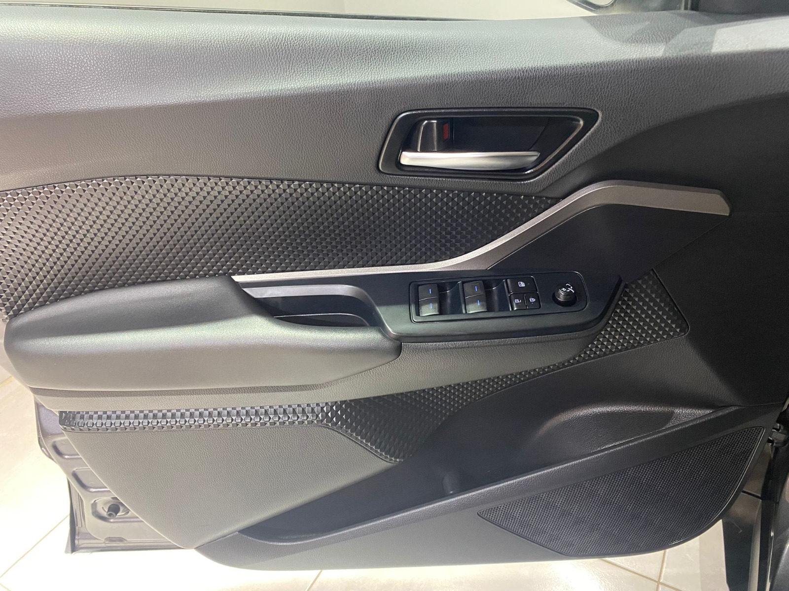 2023 Hybrid Otomatik Toyota C-HR Gri Gürel Tasarım Aksesuar Otomotiv San. Tic. Ltd. Şti.
