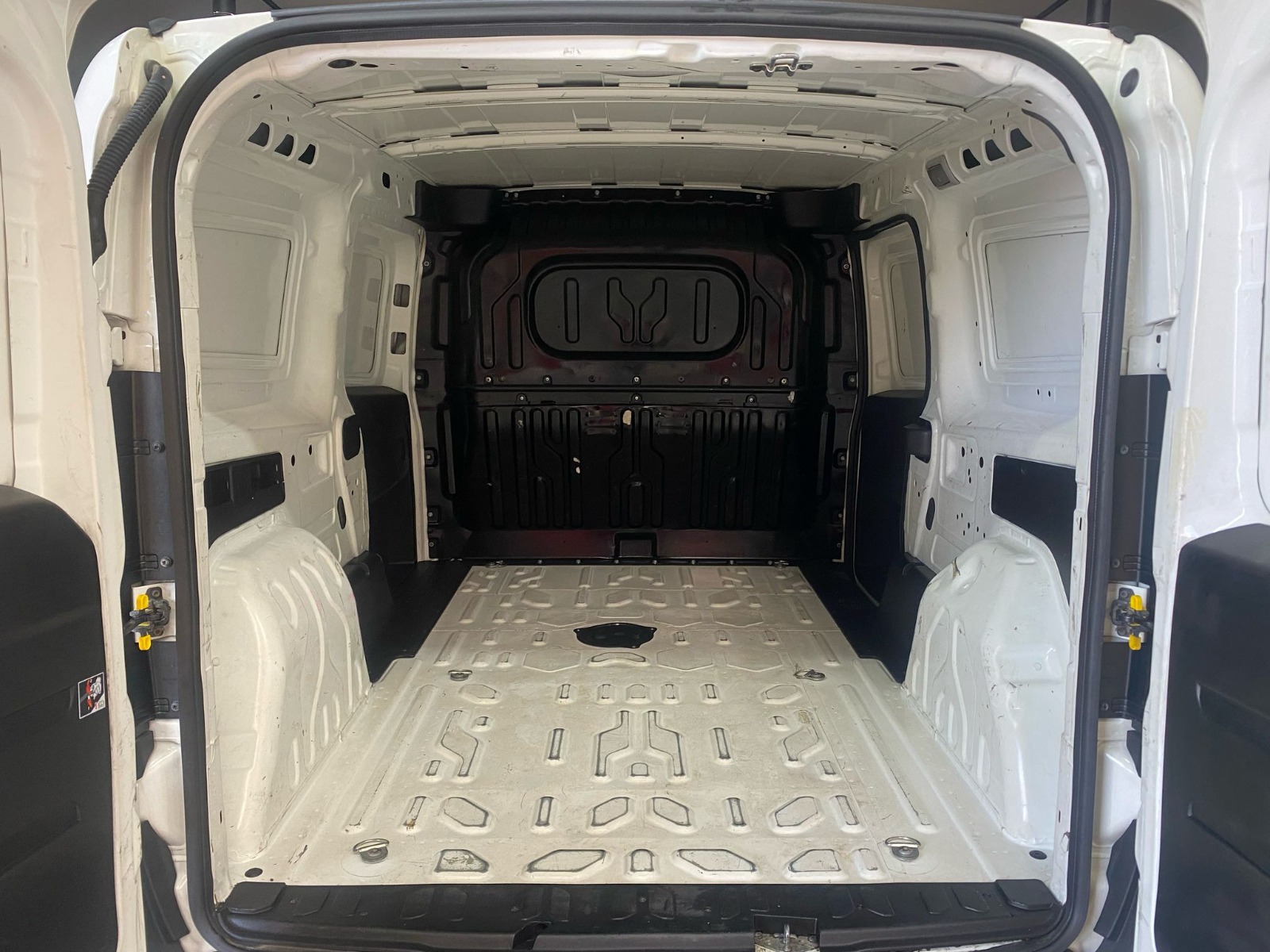 2020 Dizel Manuel Fiat Doblo Beyaz Gürel Tasarım Aksesuar Otomotiv San. Tic. Ltd. Şti.