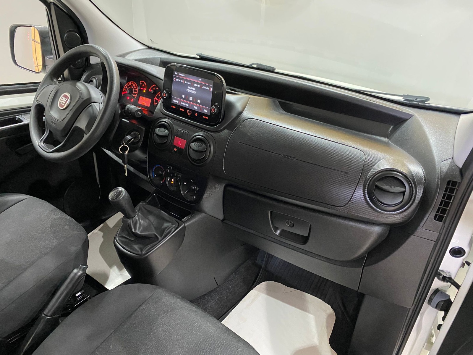 2023 Dizel Manuel Fiat Fiorino Combi Beyaz Gürel Tasarım Aksesuar Otomotiv San. Tic. Ltd. Şti.