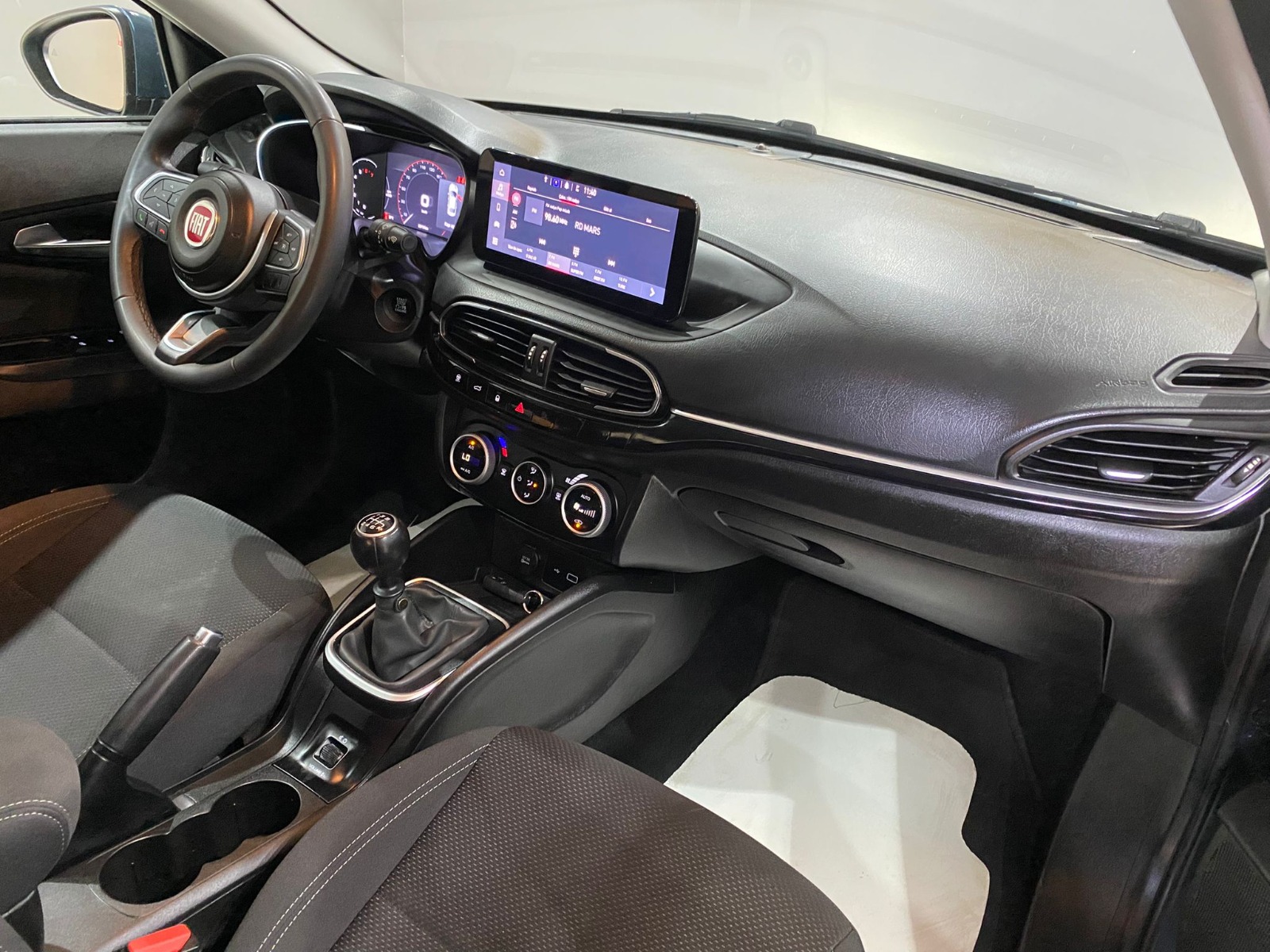 2023 Benzin Manuel Fiat Egea Mavi Gürel Tasarım Aksesuar Otomotiv San. Tic. Ltd. Şti.