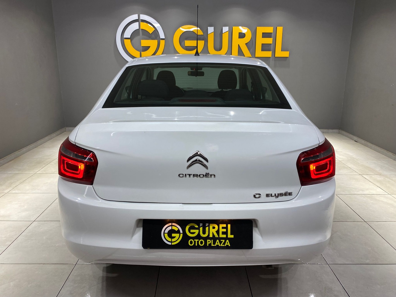 TaksitliOto.Net | 2.El Citroen C-Elysee Sedan 1.5 BlueHDI Feel | Manuel & Dizel | Beyaz | İzmir.2el 2023 Dizel Manuel Citroen C-Elysee Beyaz Gürel Tasarım Aksesuar Otomotiv San. Tic. Ltd. Şti.