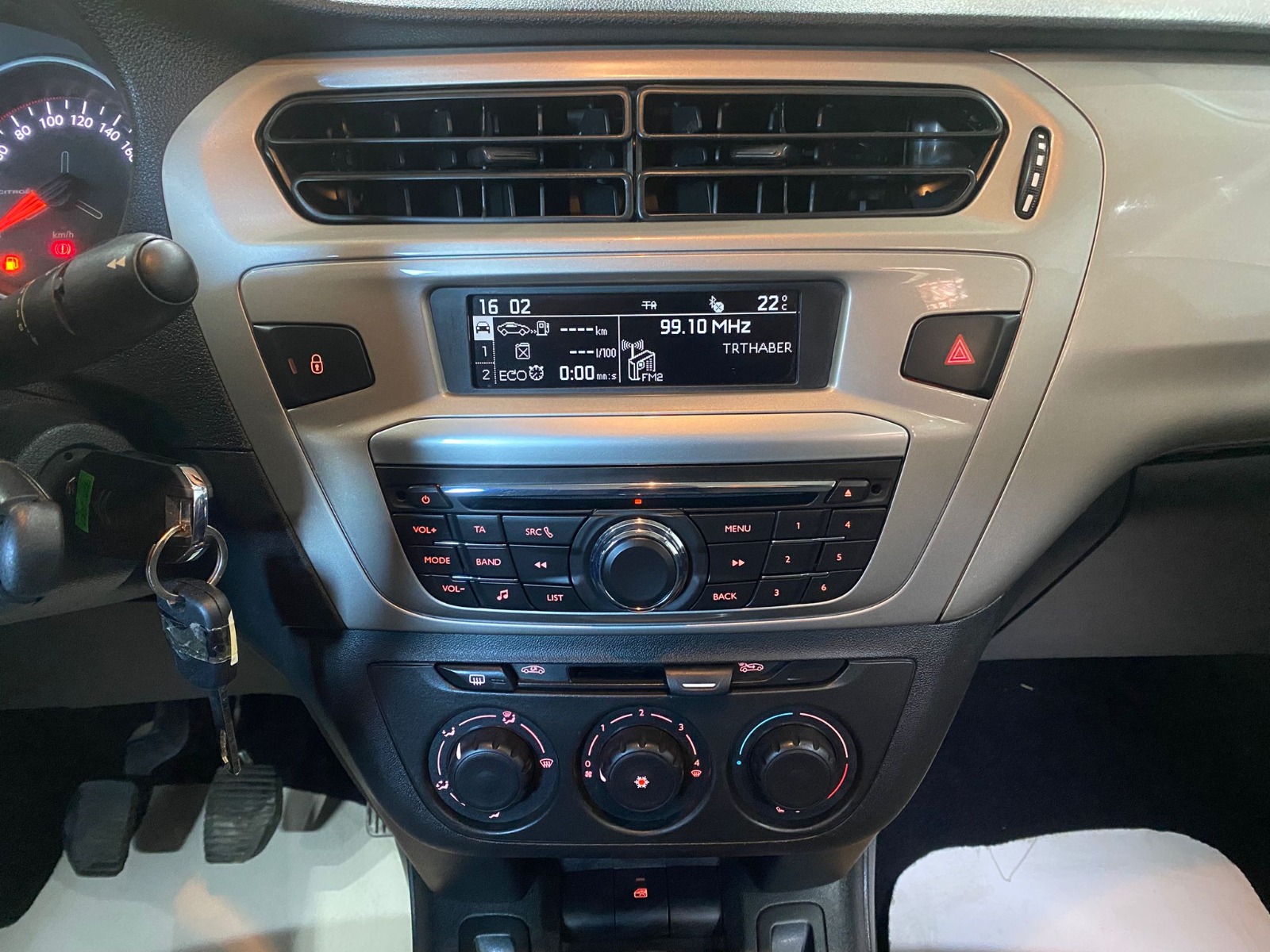 TaksitliOto.Net | 2.El Citroen C-Elysee Sedan 1.5 BlueHDI Feel | Manuel & Dizel | Beyaz | İzmir.2el 2023 Dizel Manuel Citroen C-Elysee Beyaz Gürel Tasarım Aksesuar Otomotiv San. Tic. Ltd. Şti.