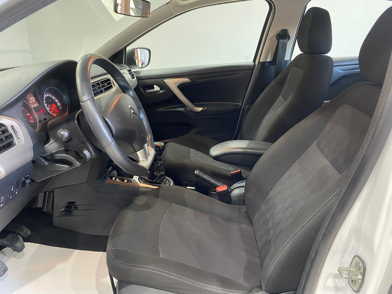 TaksitliOto.Net | 2.El Citroen C-Elysee Sedan 1.5 BlueHDI Feel | Manuel & Dizel | Beyaz | İzmir.2el 2023 Dizel Manuel Citroen C-Elysee Beyaz Gürel Tasarım Aksesuar Otomotiv San. Tic. Ltd. Şti.