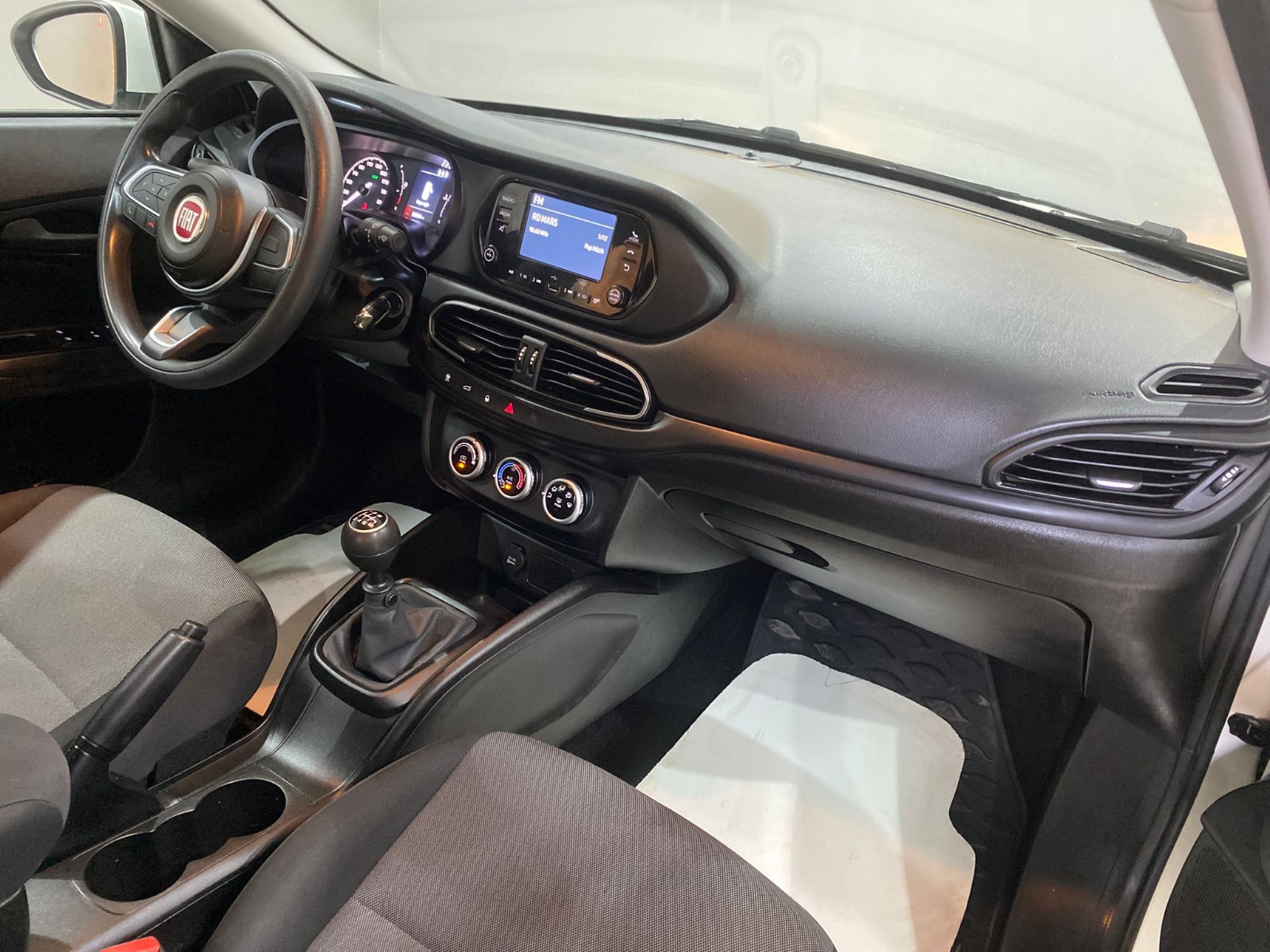 2024 Benzin Manuel Fiat Egea Beyaz Gürel Tasarım Aksesuar Otomotiv San. Tic. Ltd. Şti.