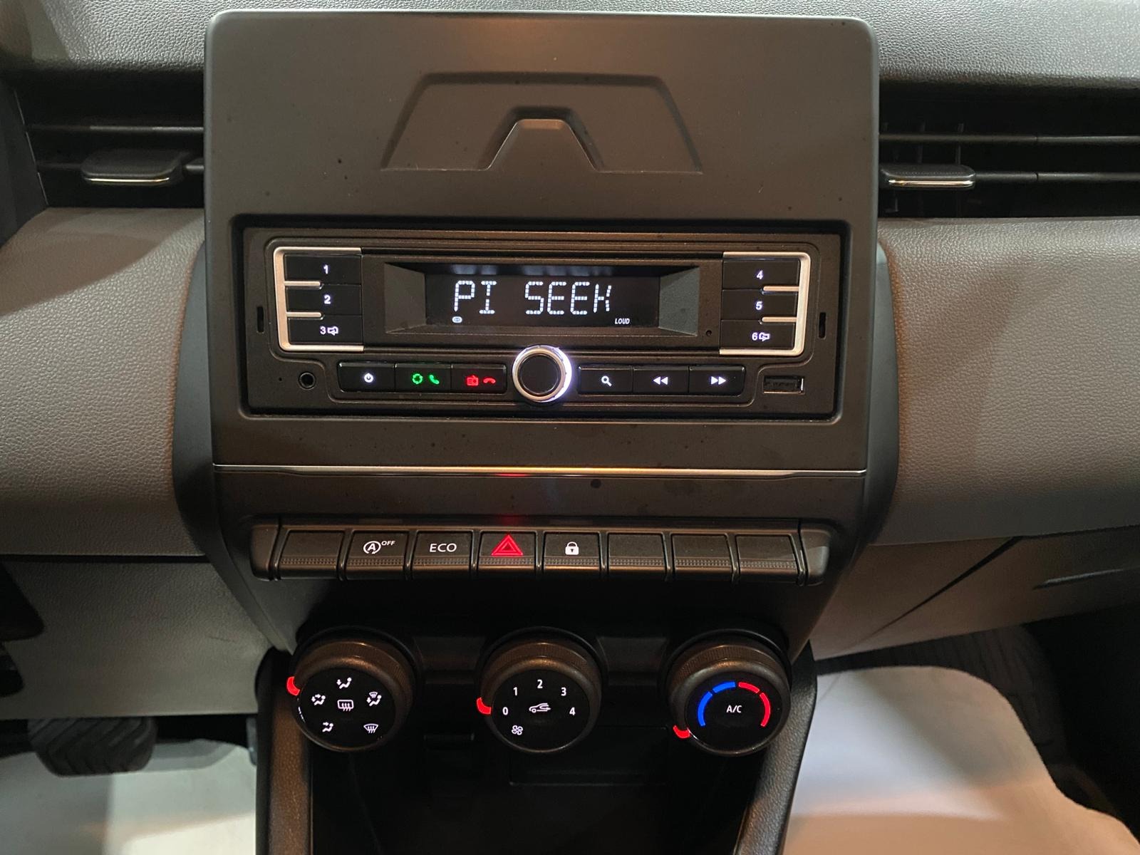 2023 Benzin Otomatik Renault Clio Kırmızı Gürel Tasarım Aksesuar Otomotiv San. Tic. Ltd. Şti.