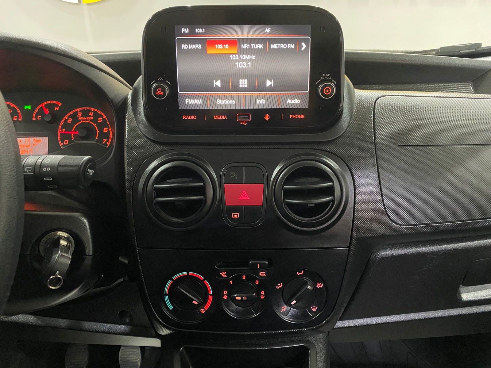 2024 Benzin Manuel Fiat Fiorino Beyaz Gürel Tasarım Aksesuar Otomotiv San. Tic. Ltd. Şti.