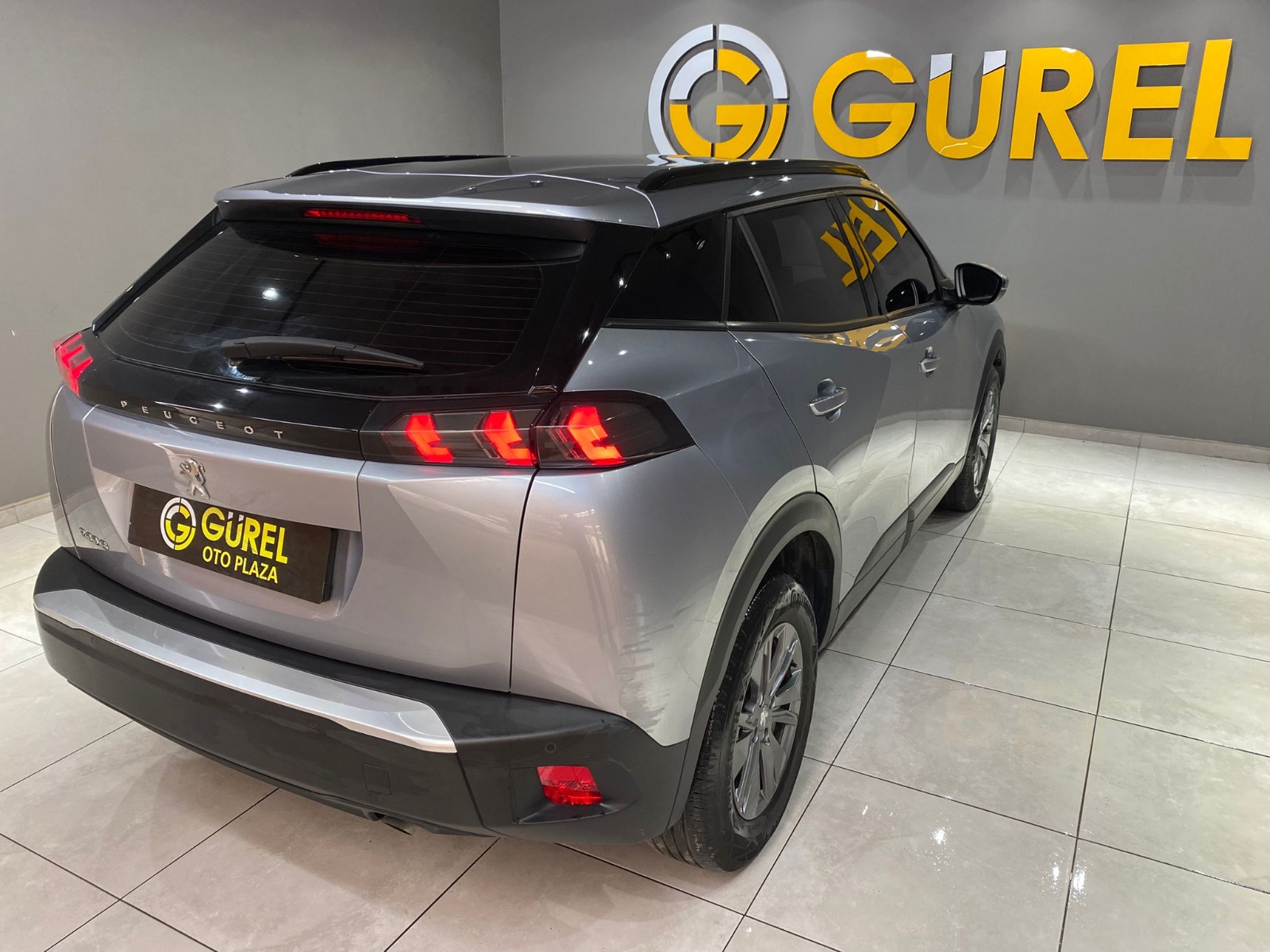 TaksitliOto.Net | 2.El Peugeot 2008 Crossover 1.2 PureTech Active | Manuel & Benzin | Gri | İzmir.2el 2020 Benzin Manuel Peugeot 2008 Gri Gürel Tasarım Aksesuar Otomotiv San. Tic. Ltd. Şti.