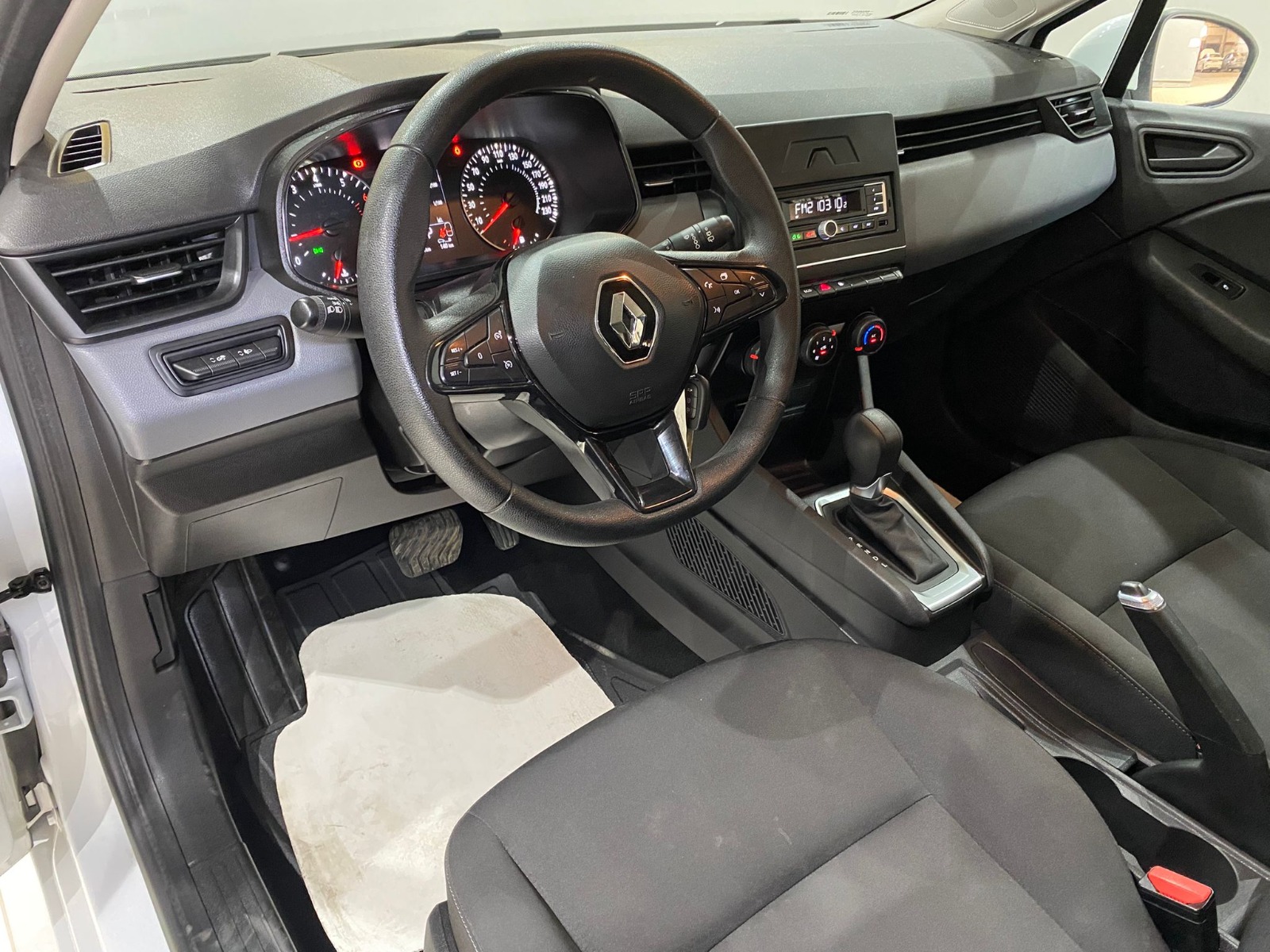 2022 Benzin Otomatik Renault Clio Beyaz Gürel Tasarım Aksesuar Otomotiv San. Tic. Ltd. Şti.
