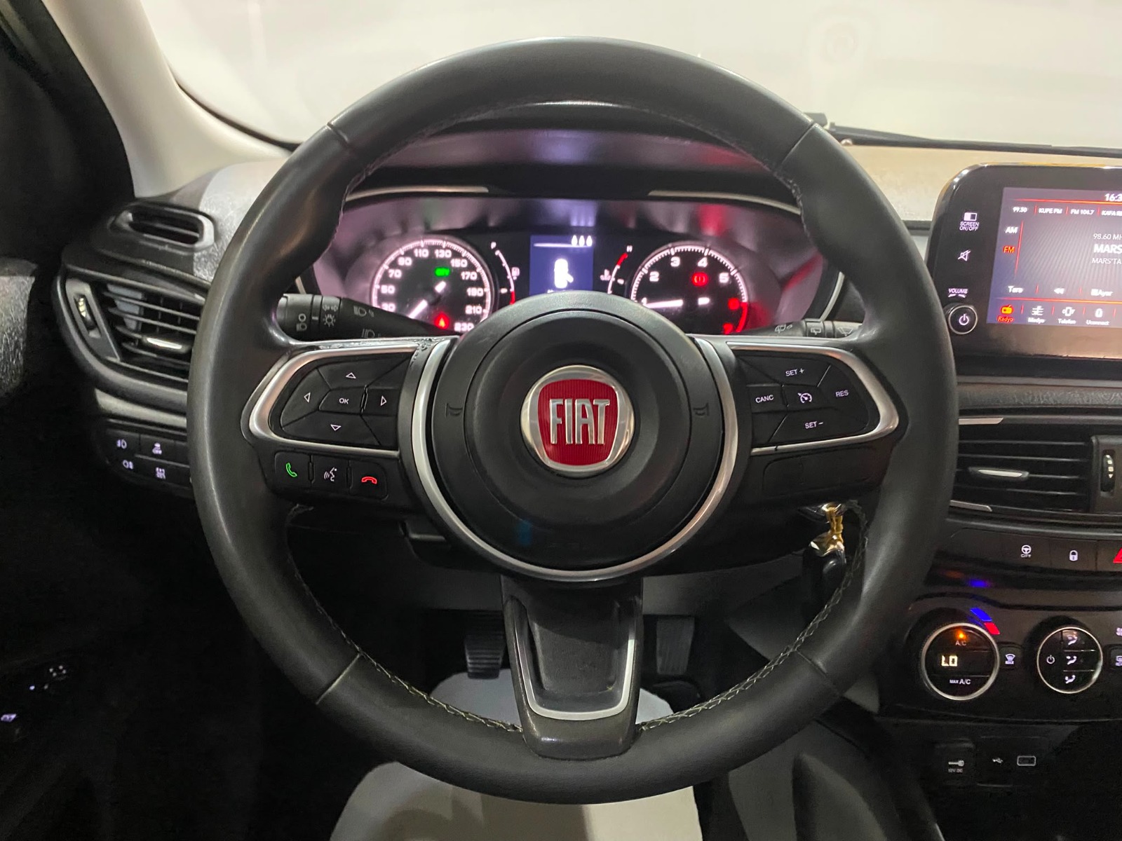 2021 Benzin Manuel Fiat Egea Cross Beyaz Gürel Tasarım Aksesuar Otomotiv San. Tic. Ltd. Şti.
