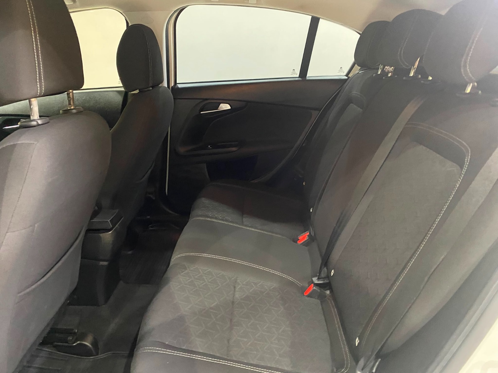 2021 Benzin Manuel Fiat Egea Cross Beyaz Gürel Tasarım Aksesuar Otomotiv San. Tic. Ltd. Şti.