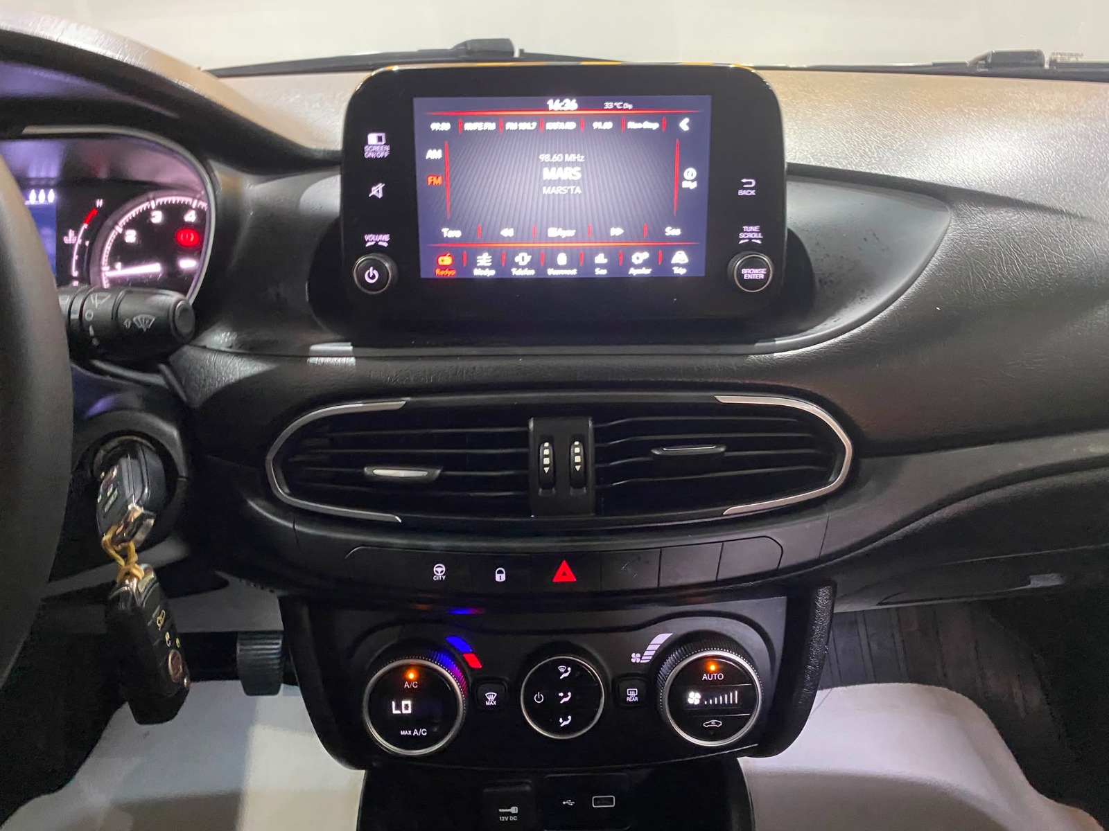 2021 Benzin Manuel Fiat Egea Cross Beyaz Gürel Tasarım Aksesuar Otomotiv San. Tic. Ltd. Şti.