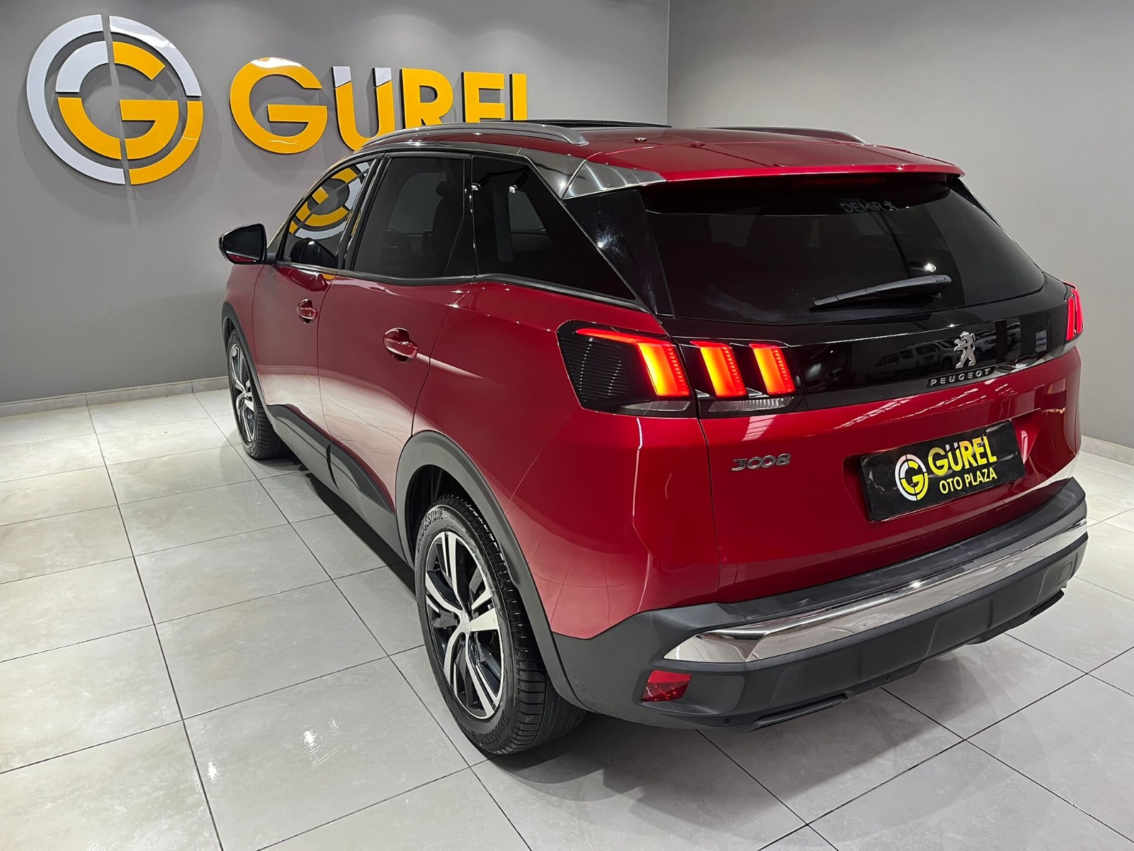 TaksitliOto.Net | 2.El Peugeot 3008 Crossover 1.5 BlueHDI Active Life Sky Pack EAT6 | Otomatik & Dizel | Kırmızı | İzmir.2el 2020 Dizel Otomatik Peugeot 3008 Kırmızı Gürel Tasarım Aksesuar Otomotiv San. Tic. Ltd. Şti.