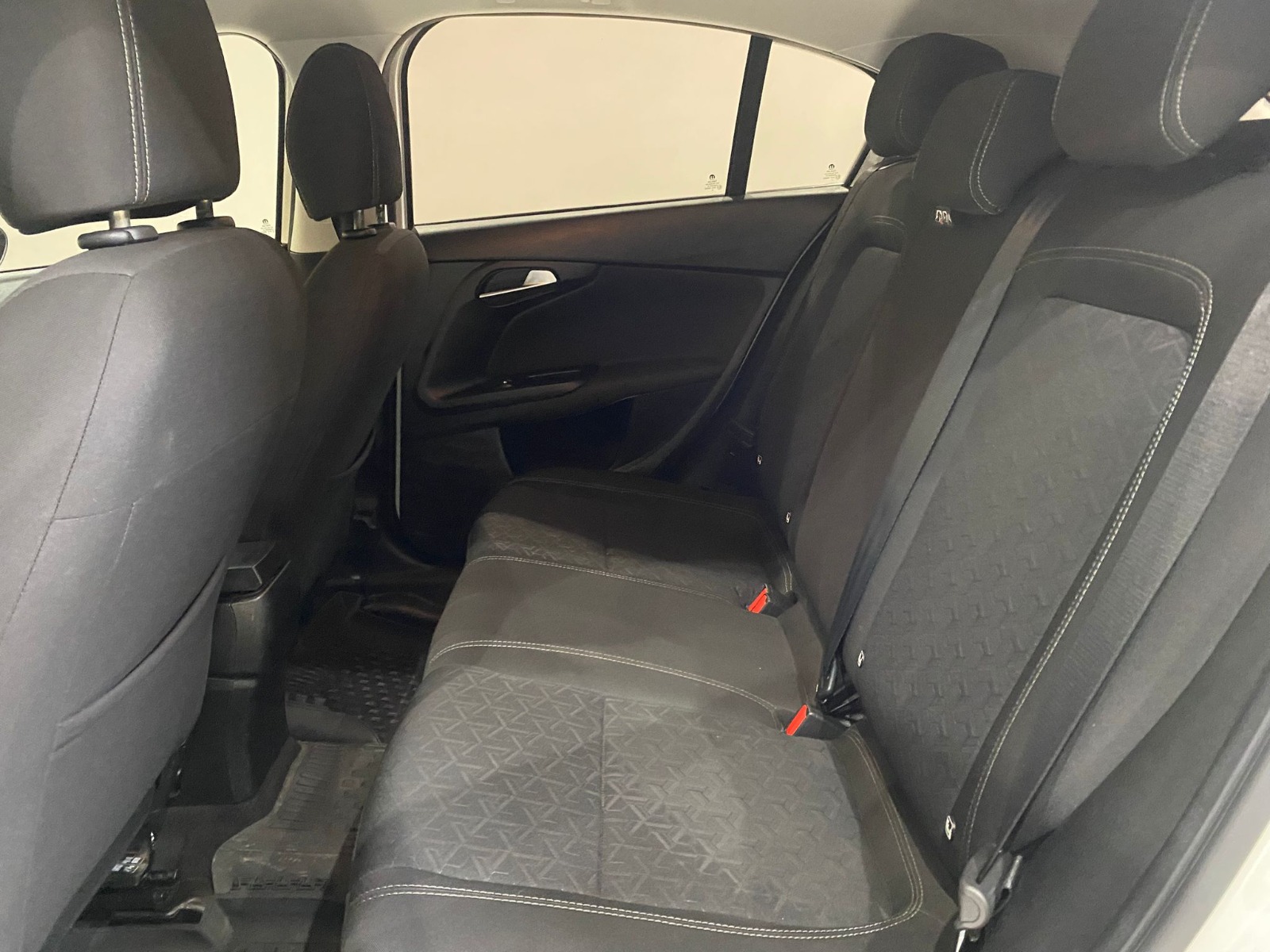 TaksitliOto.Net | 2.El Fiat Egea Cross 1.4 Fire Urban | Manuel & Benzin | Beyaz | İzmir.2el 2021 Benzin Manuel Fiat Egea Beyaz Gürel Tasarım Aksesuar Otomotiv San. Tic. Ltd. Şti.