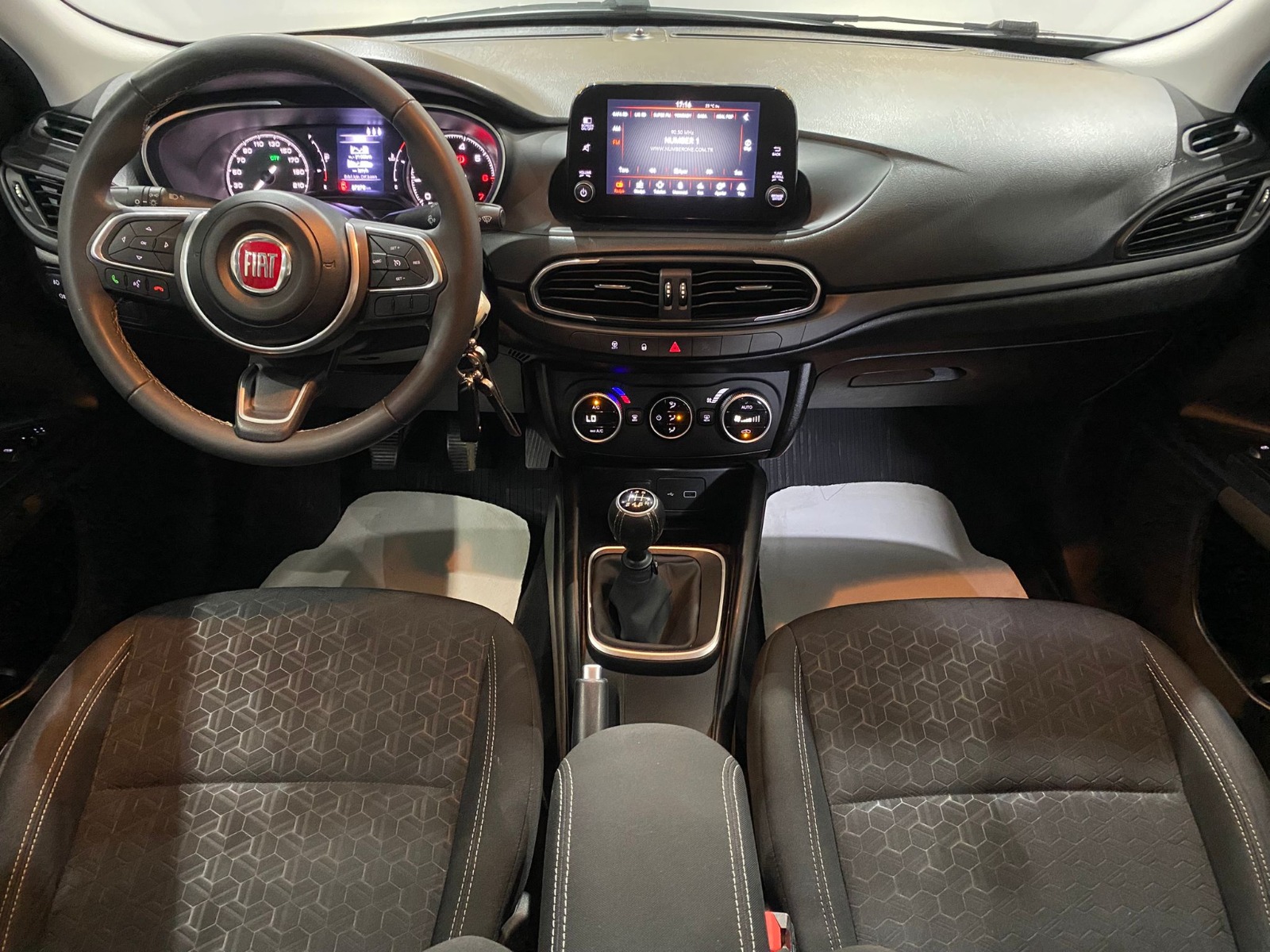 TaksitliOto.Net | 2.El Fiat Egea Cross 1.4 Fire Urban | Manuel & Benzin | Beyaz | İzmir.2el 2021 Benzin Manuel Fiat Egea Beyaz Gürel Tasarım Aksesuar Otomotiv San. Tic. Ltd. Şti.