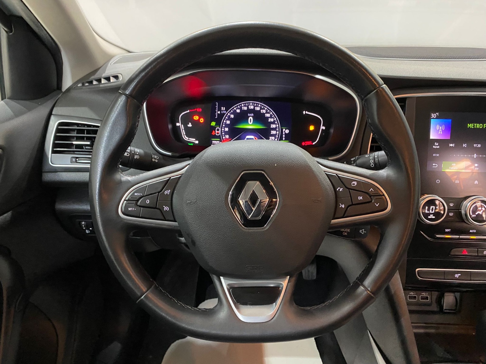 2023 Benzin Otomatik Renault Megane Gri Gürel Tasarım Aksesuar Otomotiv San. Tic. Ltd. Şti.