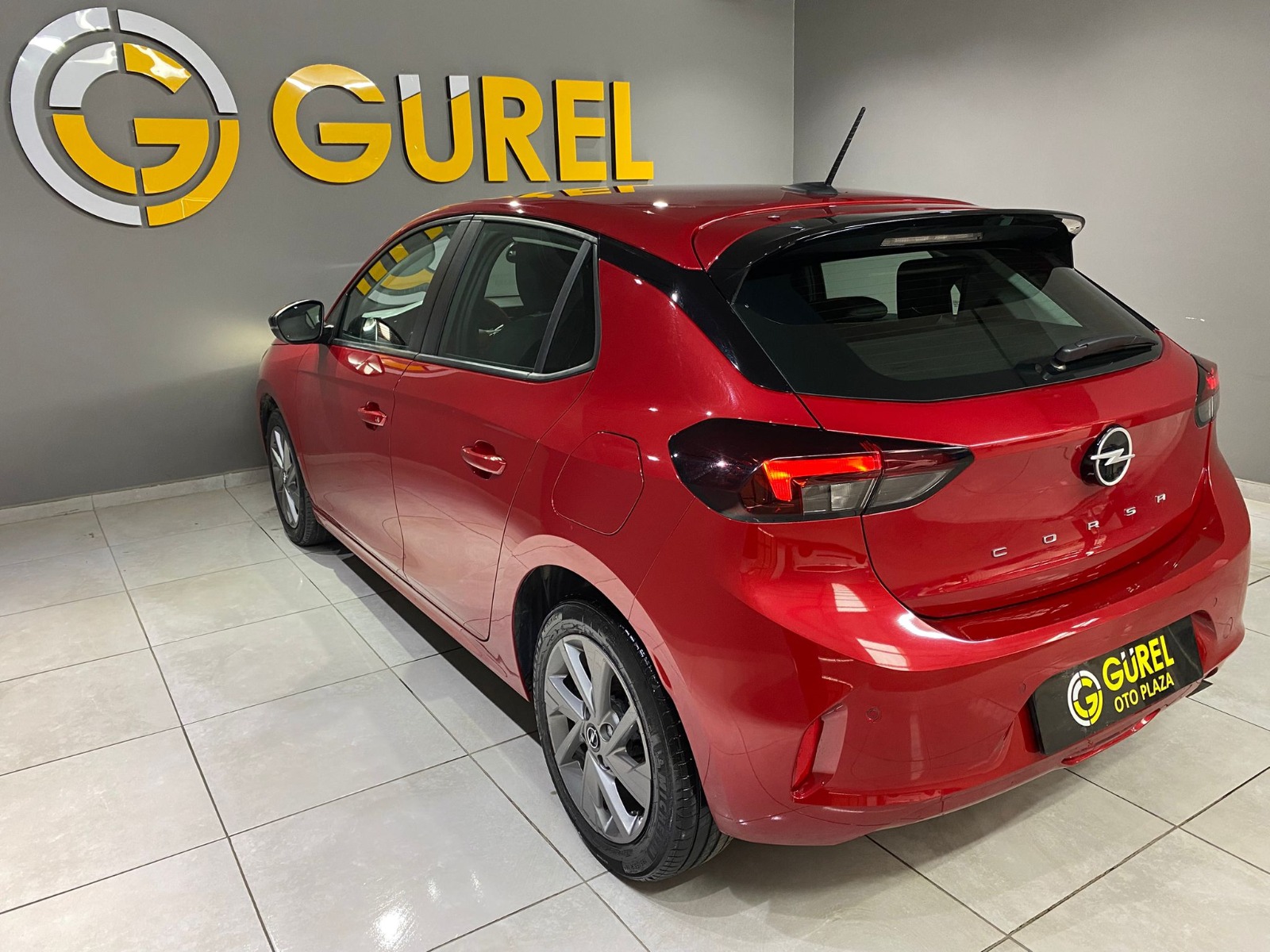 2024 Benzin Otomatik Opel Corsa Kırmızı Gürel Tasarım Aksesuar Otomotiv San. Tic. Ltd. Şti.