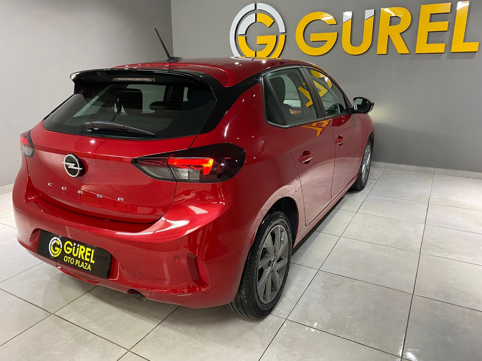 2024 Benzin Otomatik Opel Corsa Kırmızı Gürel Tasarım Aksesuar Otomotiv San. Tic. Ltd. Şti.