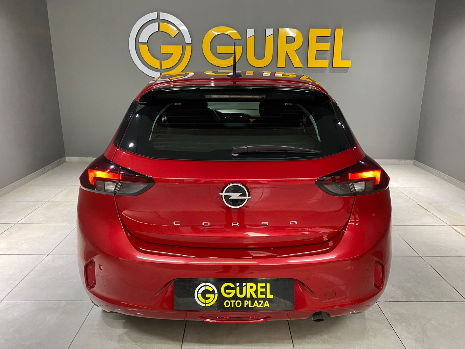 2024 Benzin Otomatik Opel Corsa Kırmızı Gürel Tasarım Aksesuar Otomotiv San. Tic. Ltd. Şti.