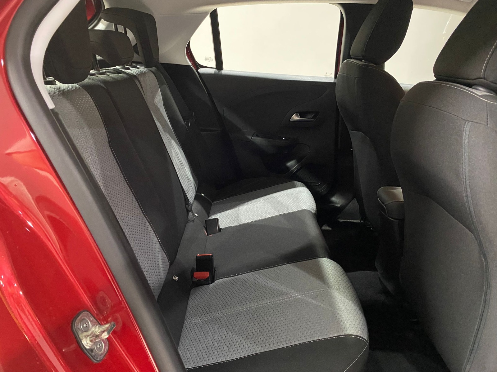 2024 Benzin Otomatik Opel Corsa Kırmızı Gürel Tasarım Aksesuar Otomotiv San. Tic. Ltd. Şti.