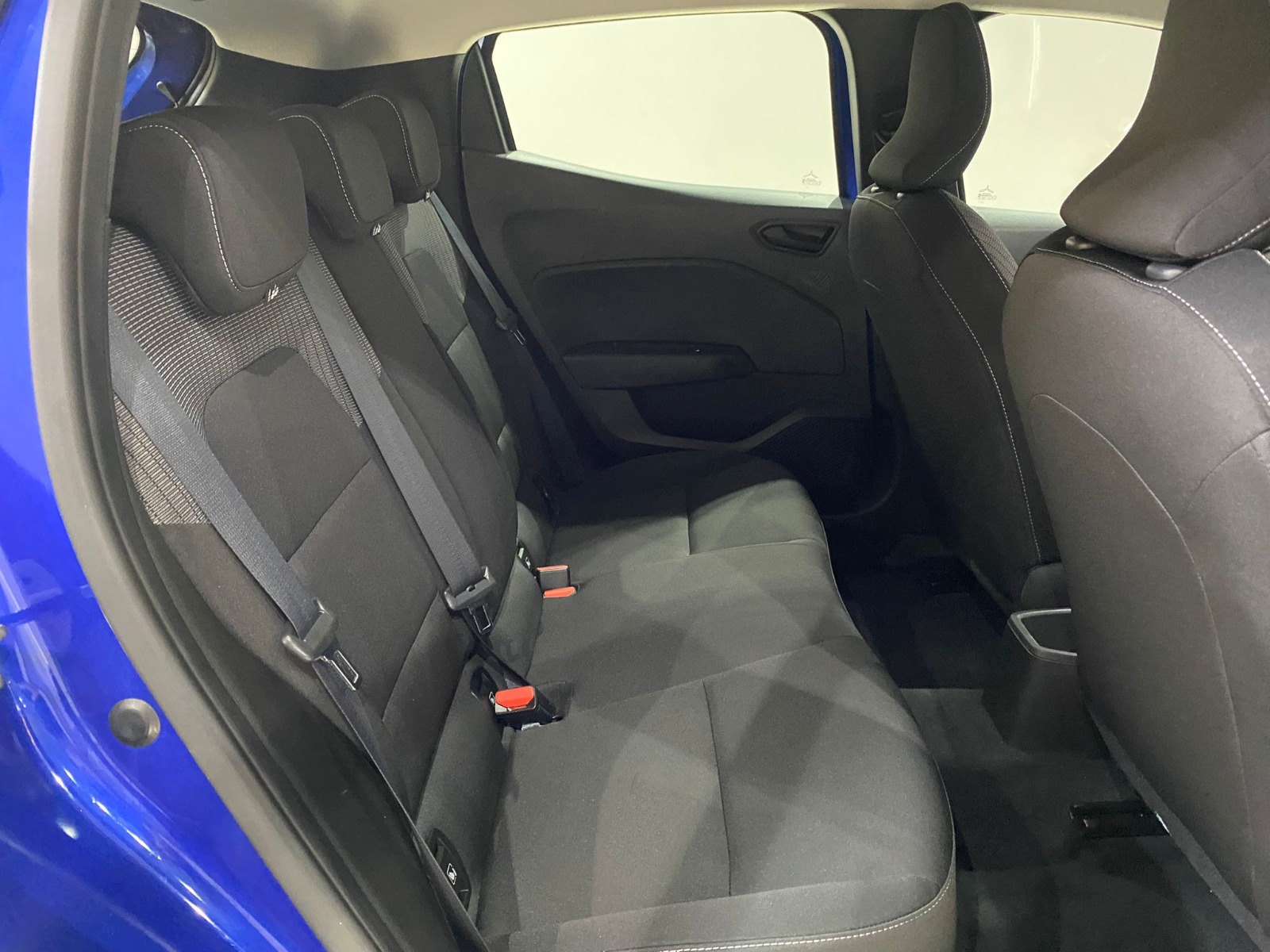 2023 Benzin Otomatik Renault Clio Mavi Gürel Tasarım Aksesuar Otomotiv San. Tic. Ltd. Şti.